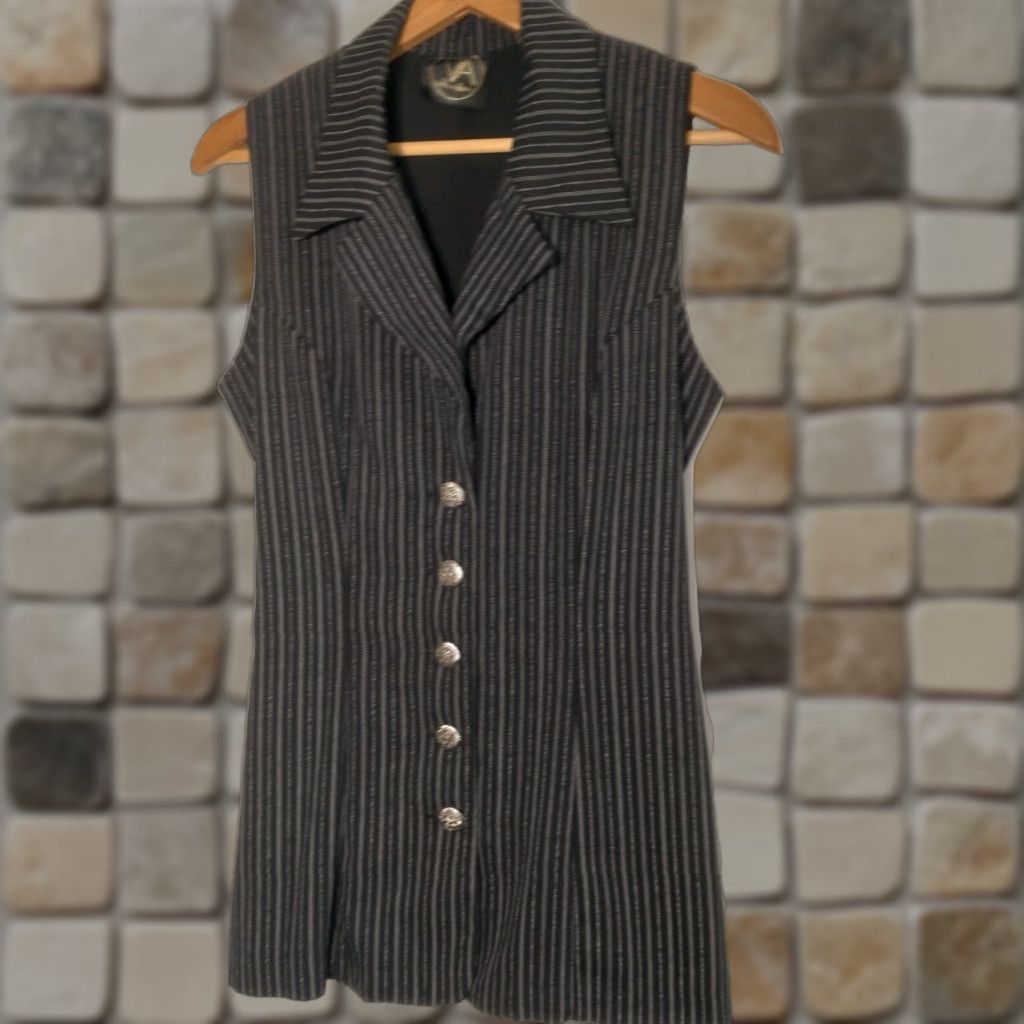 Vintage VA for Victoria Ashley Shirt 5/6 Size Sleeveless Blazer Black Goth Grunge Button Vintage Yes Size S / US 4 / IT 40 - 1 Thumbnail