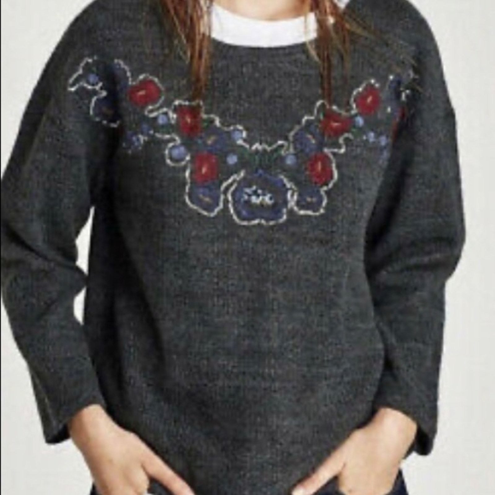 Zara Zara gray floral sequins top size Medium Size M / US 6-8 / IT 42-44 - 2 Thumbnail