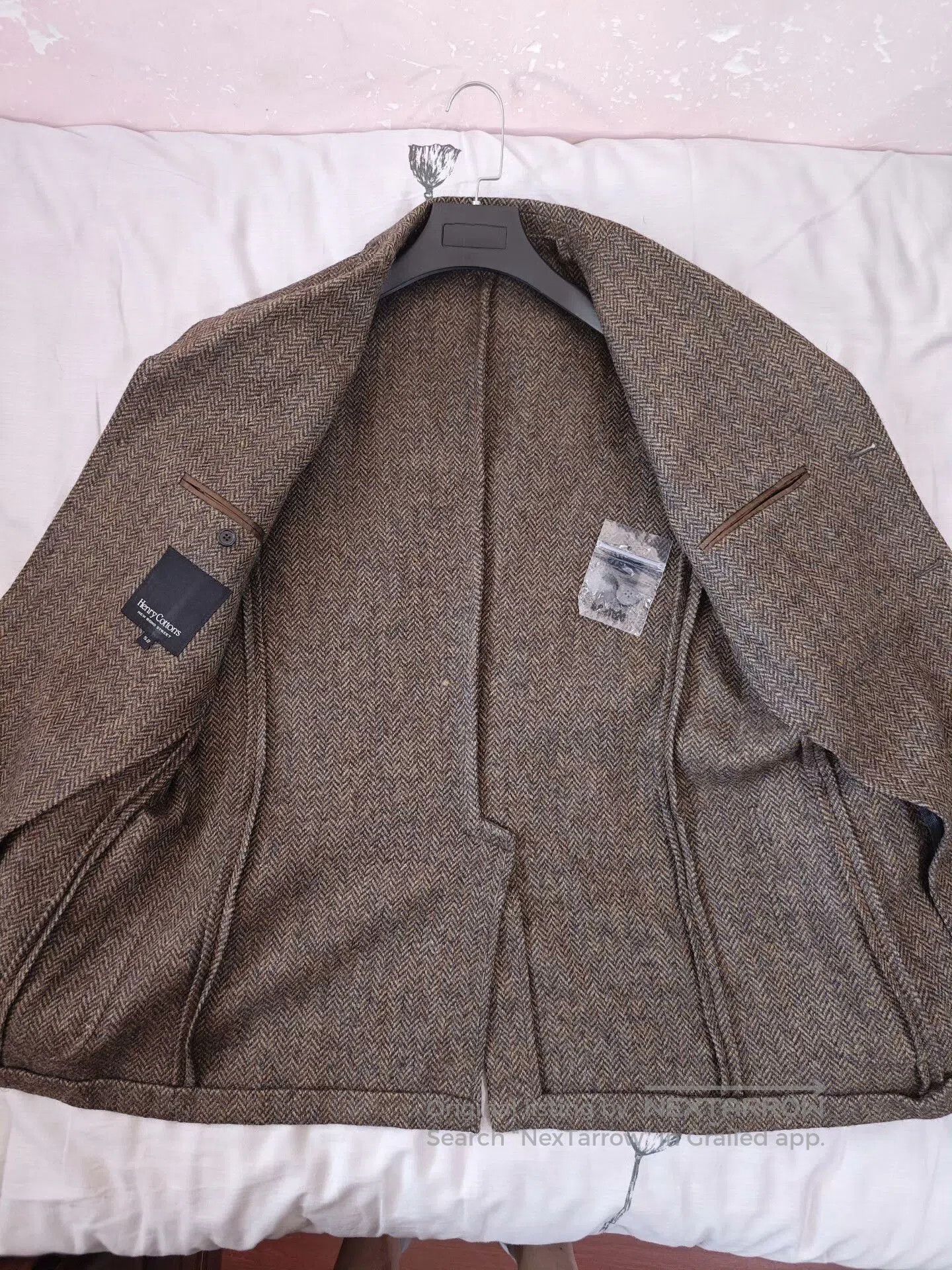 Henry Cotton's Henry Cotton's Italian Wool Blazer. Size US L / EU 52-54 / 3 - 6 Thumbnail