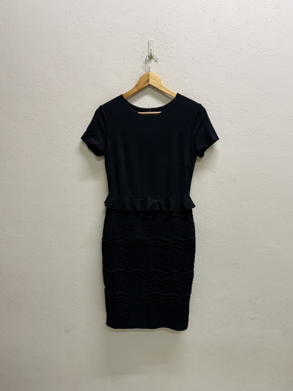 Escada Escada peplum dress with a chevron- pattern skirt Size S / US 4 / IT 40 - 18 Thumbnail