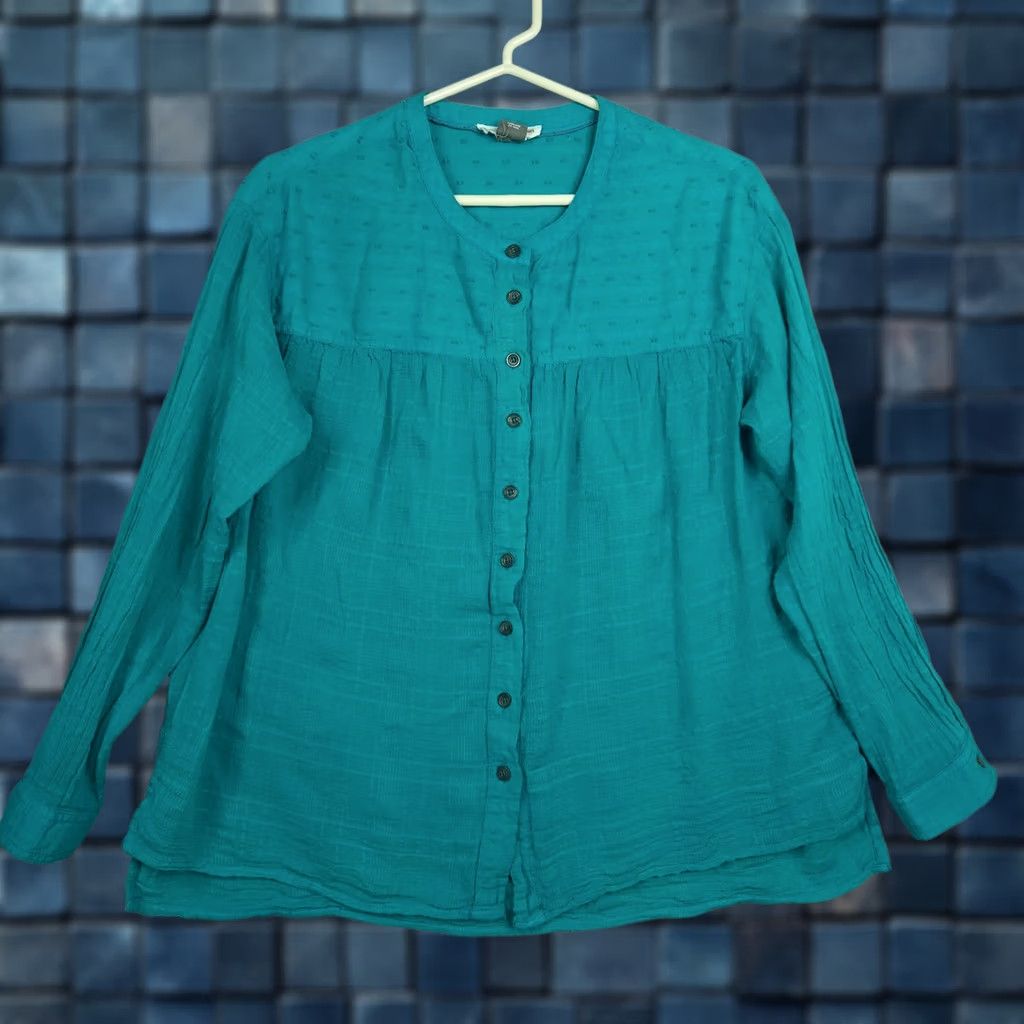 Anthropologie Pilcro By Anthropologie Mila Draped Swiss Dot Long Sleeve Button Up Shirt XS Green Women's Regular Shirt Size XS / US 0-2 / IT 36-38 - 1 Thumbnail