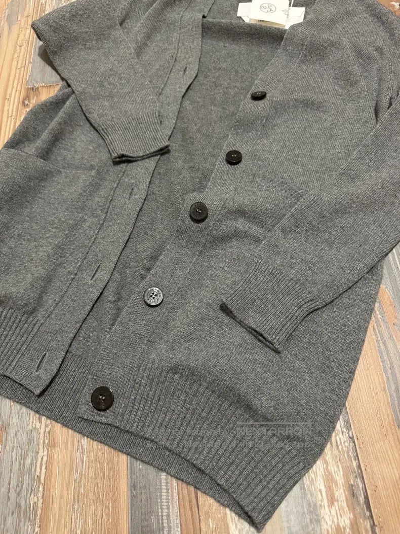 Hermes Hermes 100% cashmere gray cardigan, V-neck, long-sleeved, Size XXS / US 00 / IT 34 - 6 Thumbnail