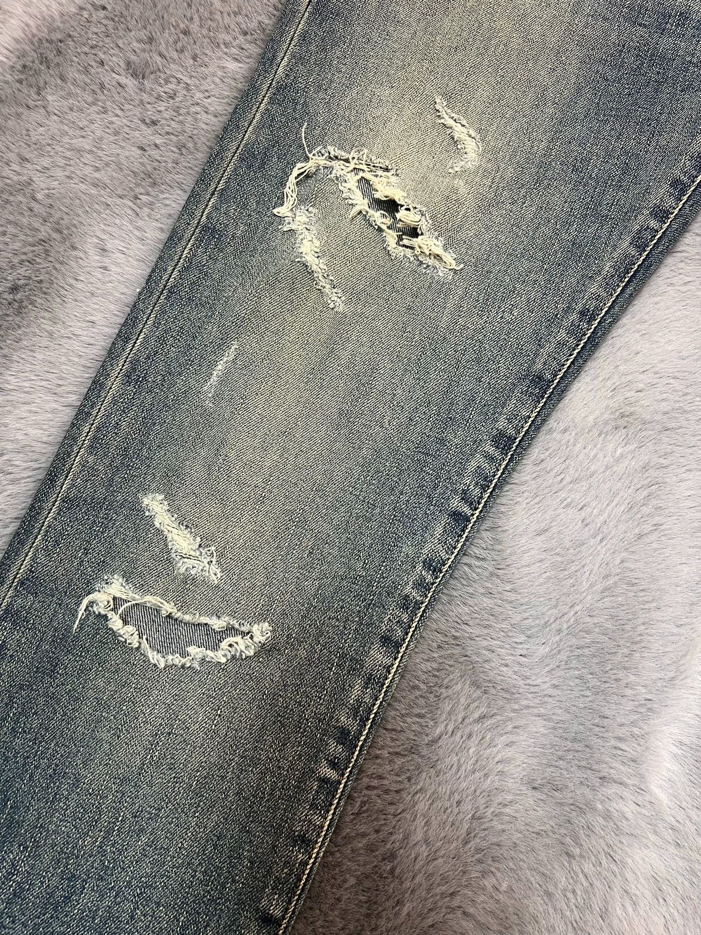 Saint Laurent Paris Authentic Saint Laurent SLP washed blue "Damage" jeans Size US 31 - 7 Thumbnail