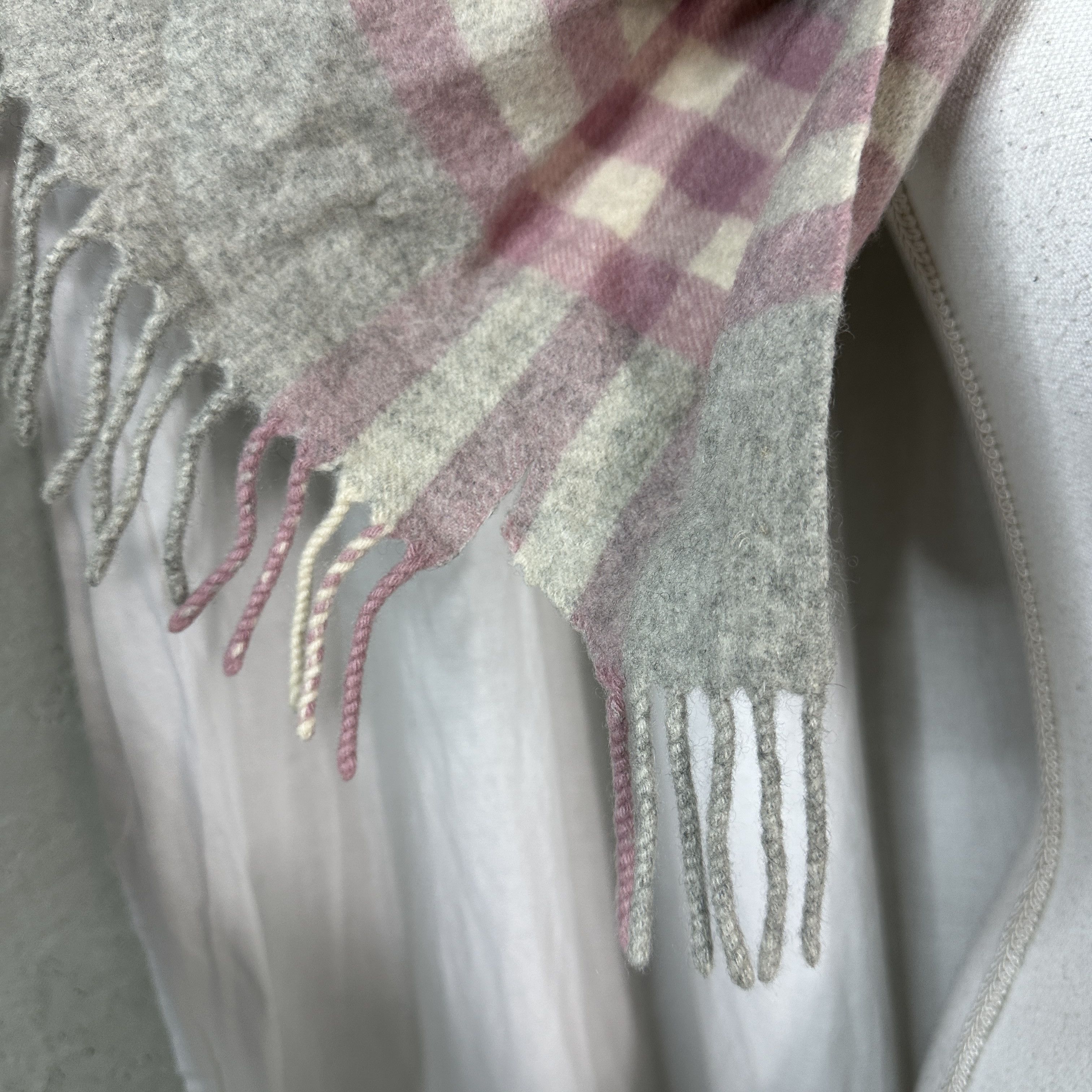Burberry × Vintage Burberry Cashmere Scarf Size ONE SIZE - 3 Thumbnail
