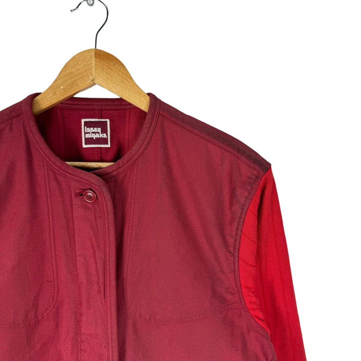 Issey Miyake 🌟70s ISSEY MIYAKE CHERRY RED BUTTON JACKET Size M / US 6-8 / IT 42-44 - 4 Thumbnail
