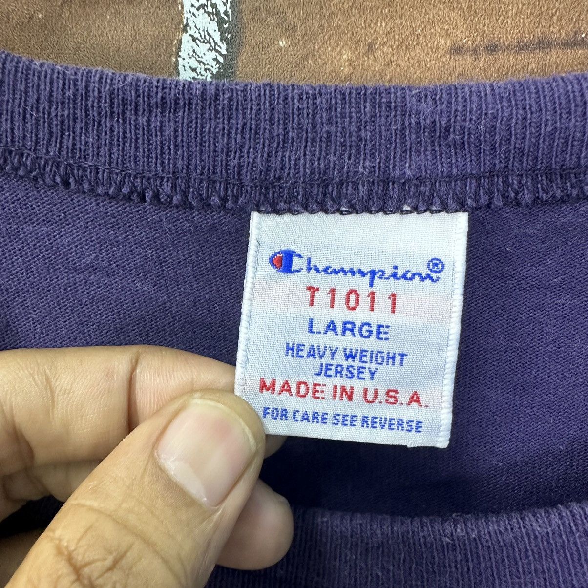 Champion Vintage Champion Made In Usa Tshirt A826 Size US L / EU 52-54 / 3 - 9 Thumbnail