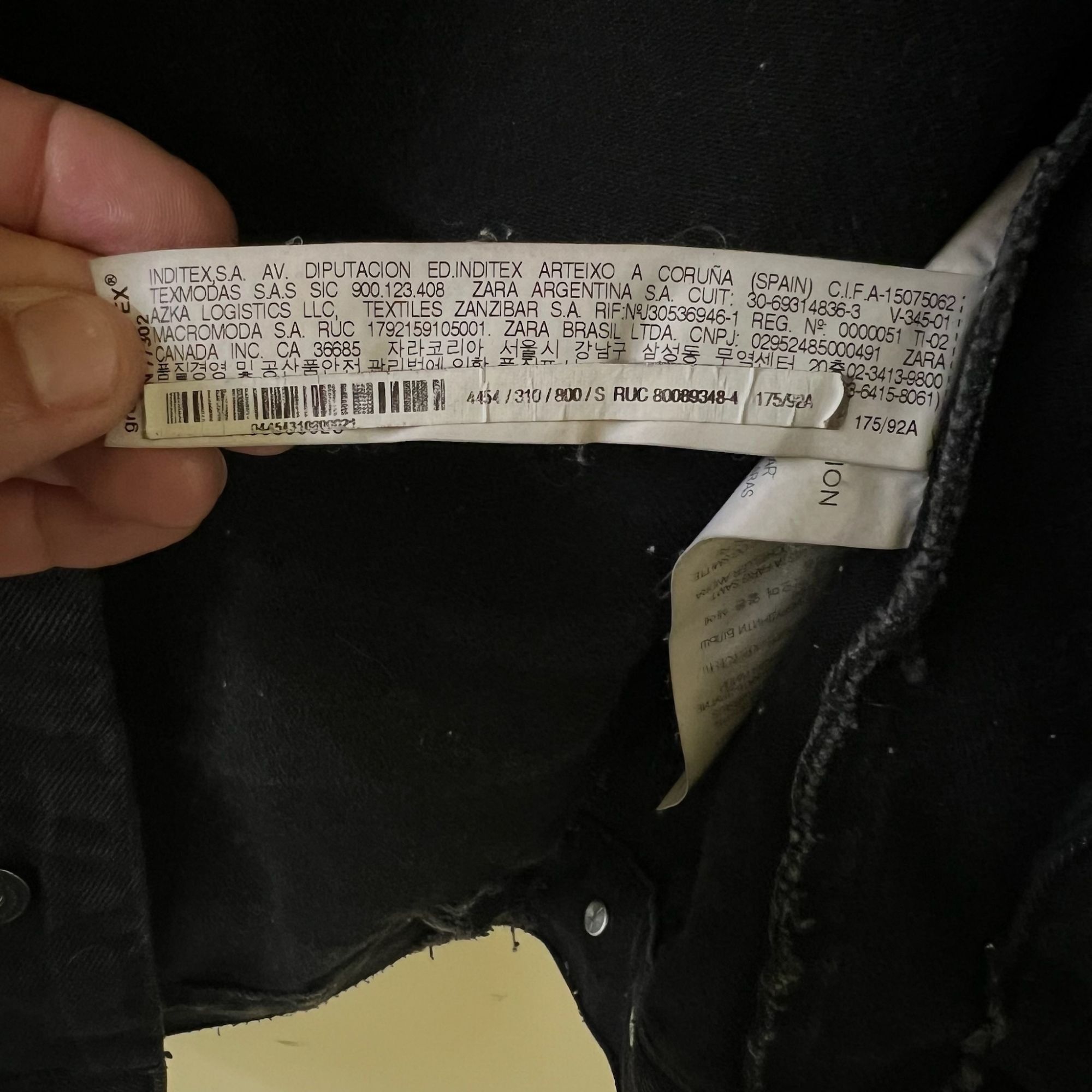 Zara Zara Man Black Distressed Denim Trucker Jacket Size S-M Size US S / EU 44-46 / 1 - 8 Thumbnail