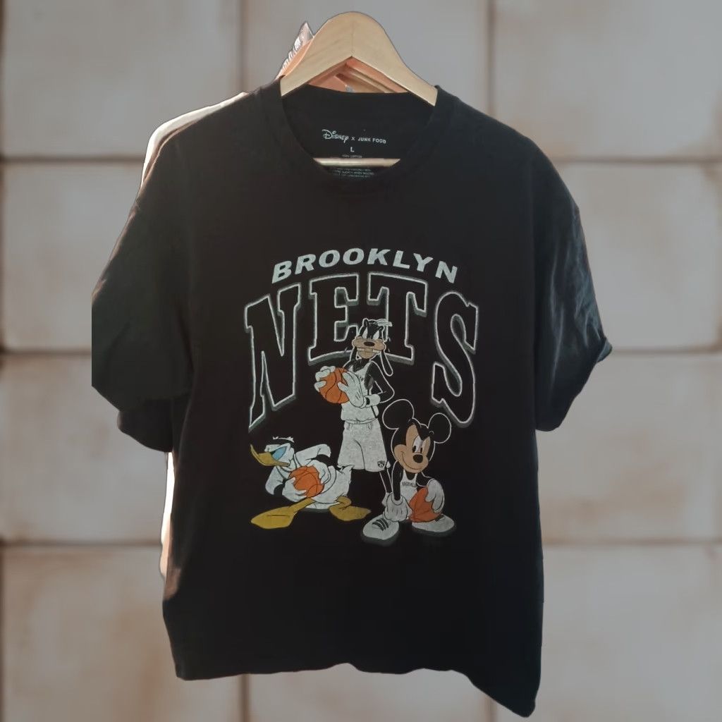 Disney VINTAGE Disney X Junk Food Brooklyn Nets NBA Basketball T-shirt Men L Black Shirt Nets Disney Mens L Size US L / EU 52-54 / 3 - 1 Thumbnail