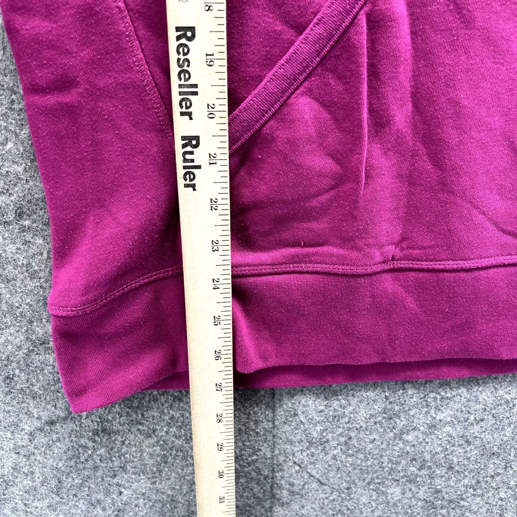 Champion VINTAGE Champion Sweater Women XL Pink Hooded Sweatshirt Pullover Athletic Fleece Vtg Size XL / US 12-14 / IT 48-50 - 6 Thumbnail