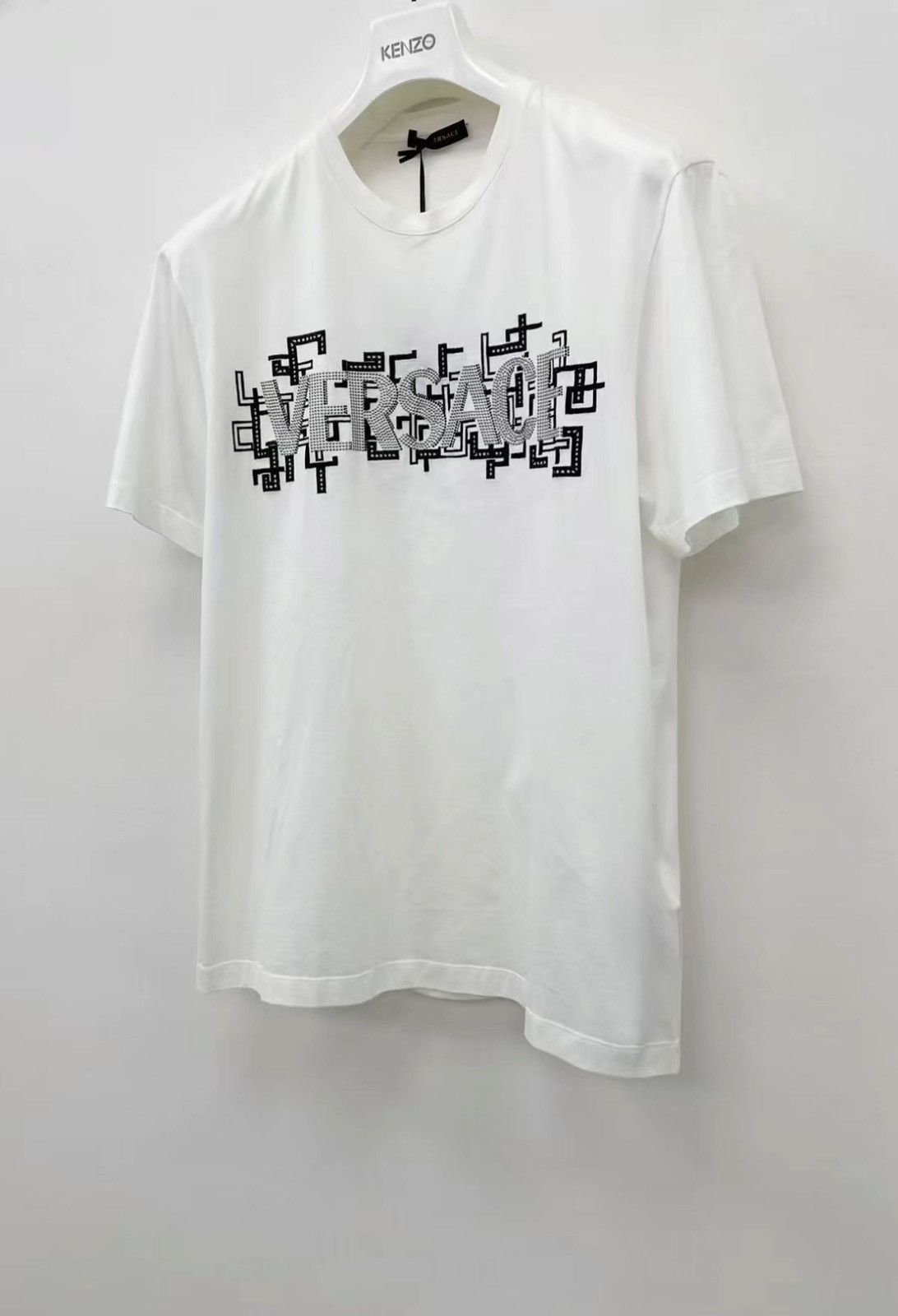 Versace VERSACE Embroidered & Rhinestone Short Sleeve T-shirt J30 Size US L / EU 52-54 / 3 - 2 Thumbnail