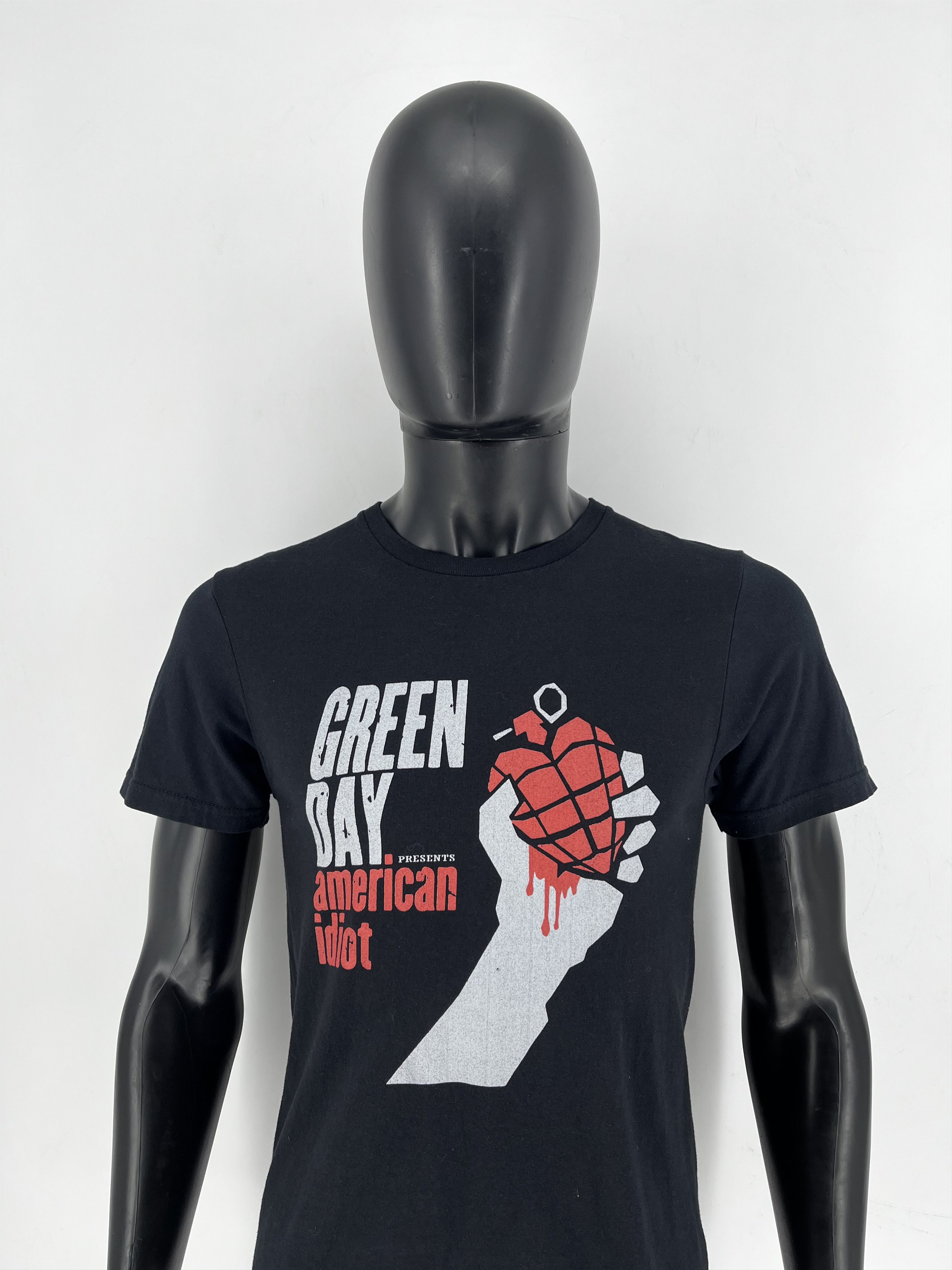 Band Tees Vintage Y2K Green Day American Idiot Tour Band Tee Size US S / EU 44-46 / 1 - 1 Thumbnail