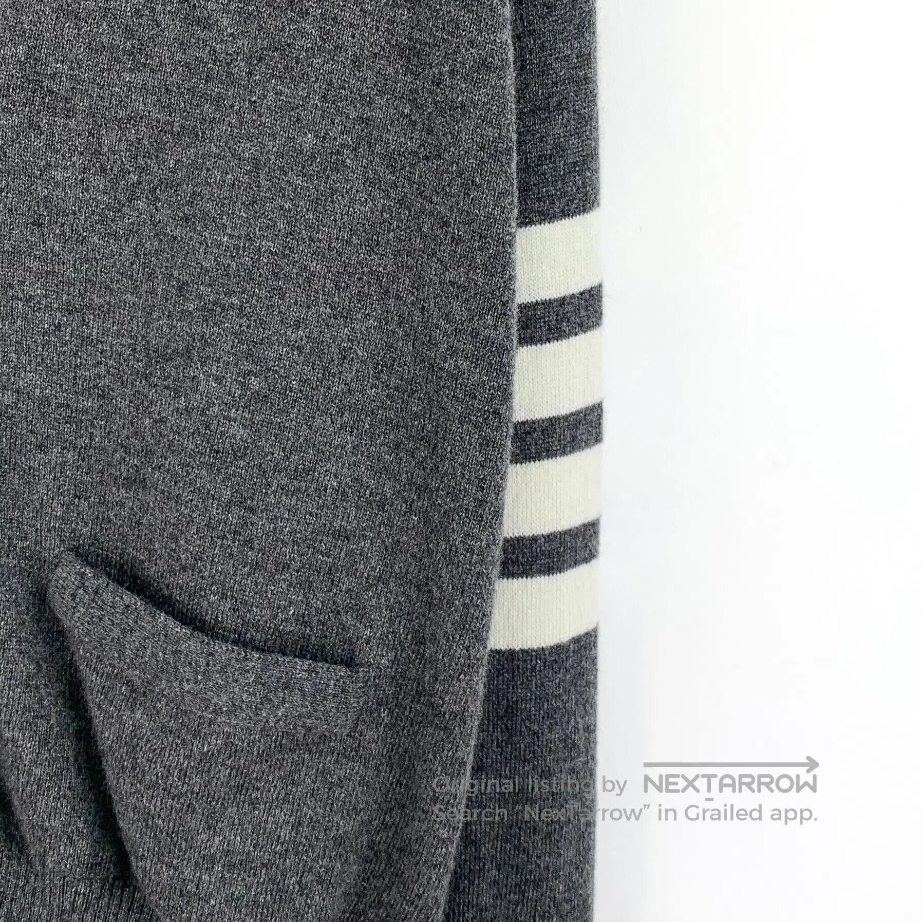 Thom Browne Thom Browne Dark Gray Classic Four Bar Cashmere V-neck Sin Size US L / EU 52-54 / 3 - 4 Thumbnail