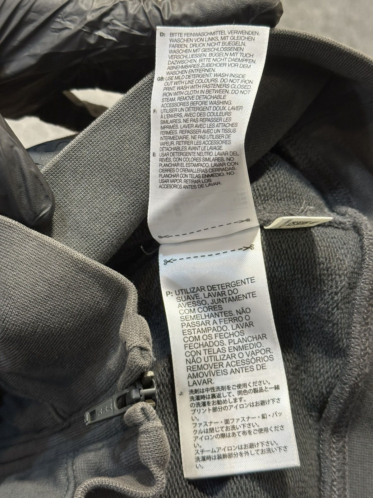 Y-3 Y-3 brand zip-up hoodie in a dark grey color. Size US M / EU 48-50 / 2 - 15 Thumbnail