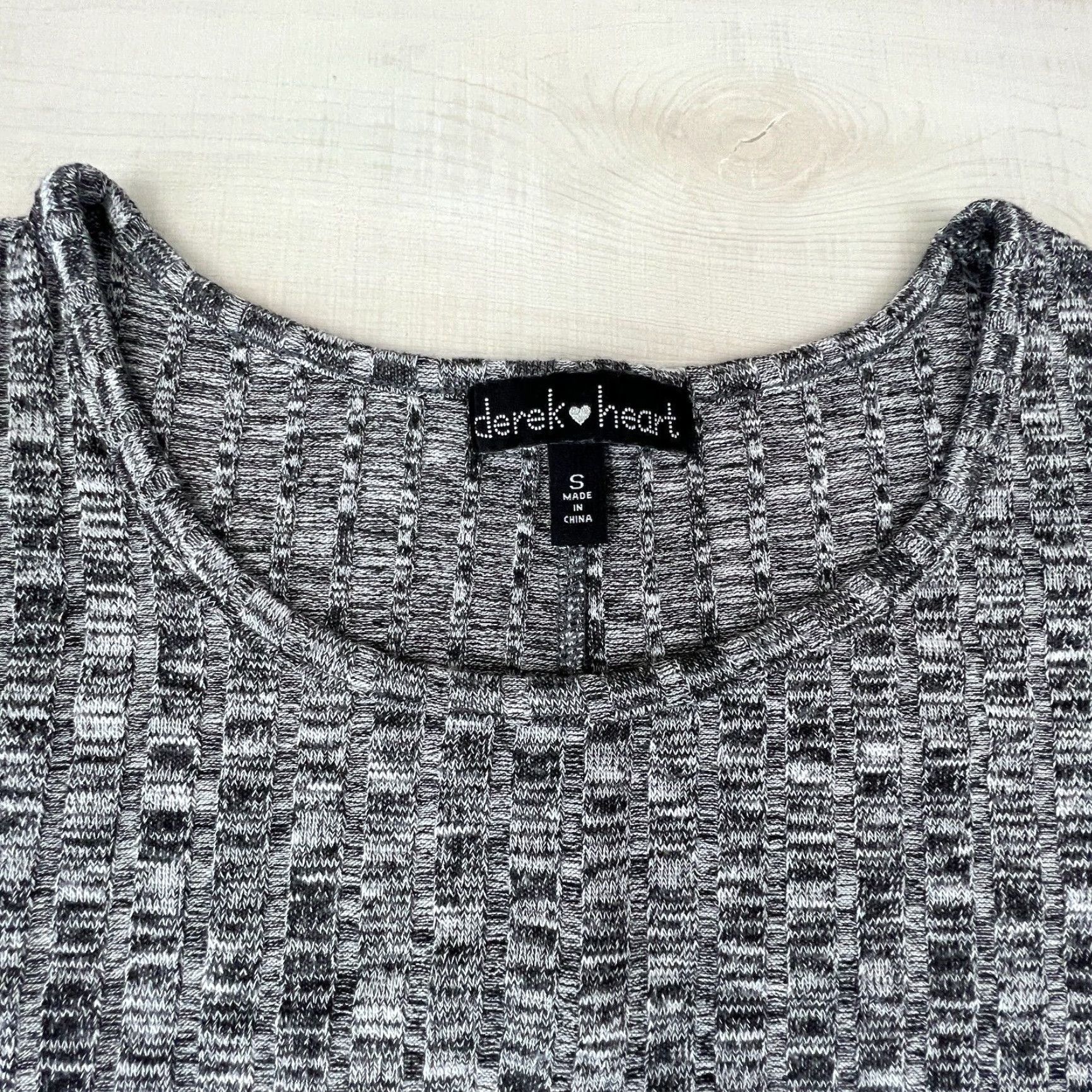 Vintage Womens Derek Heart Small Gray Sweater Tunic Casual 3/4 Sleeves Size S / US 4 / IT 40 - 3 Thumbnail