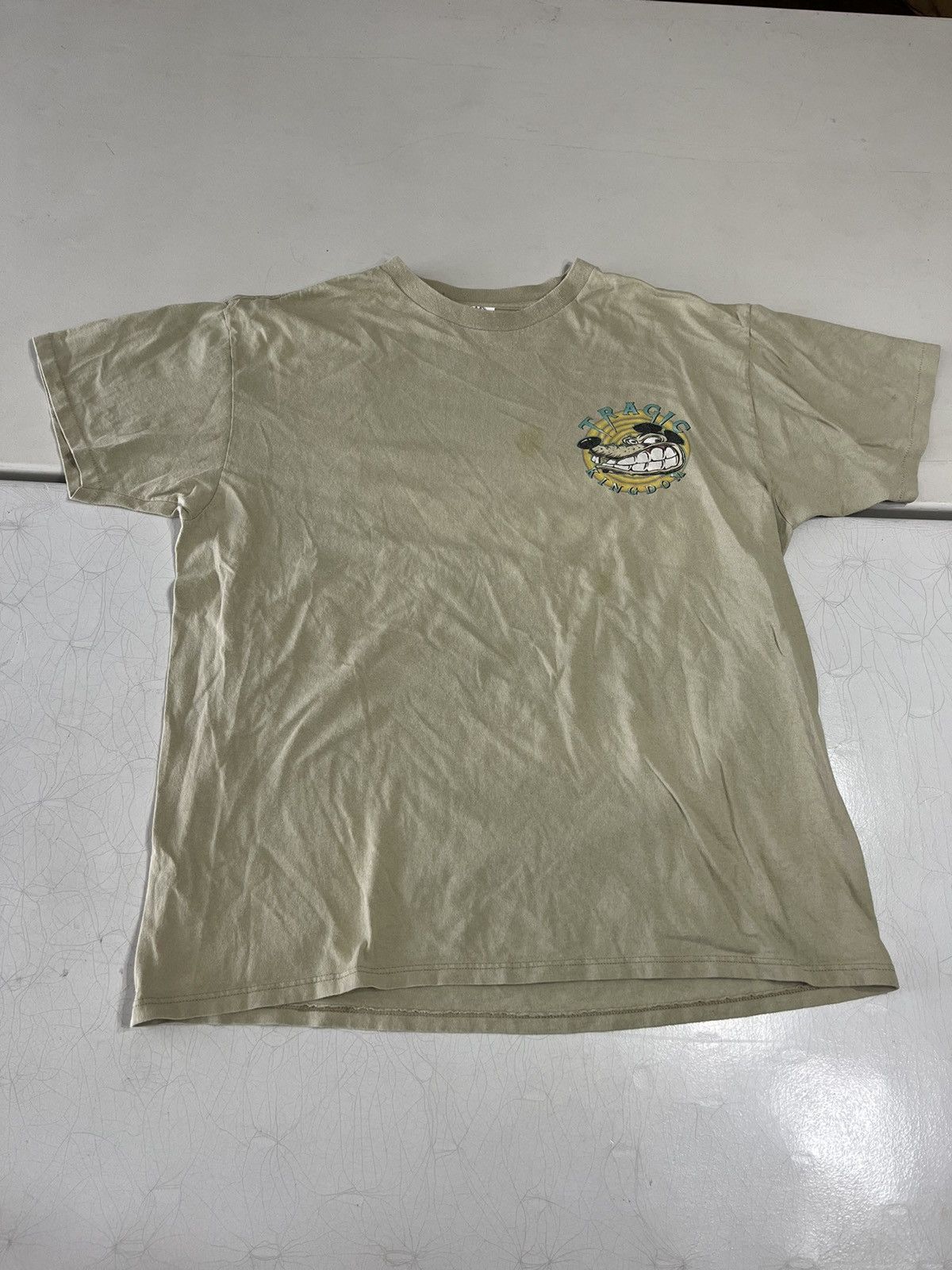 Vintage vintage Walt grizzleya tragic kingdom parody shirt Size US XL / EU 56 / 4 - 1 Thumbnail