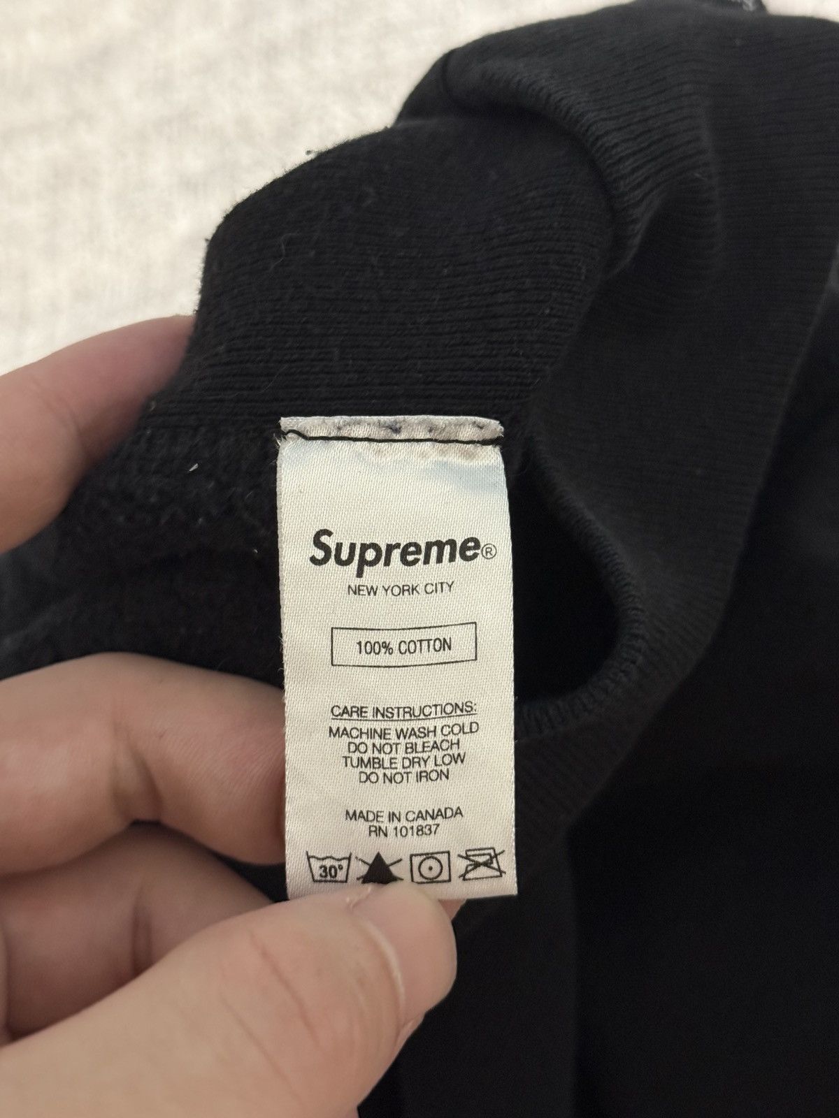 Supreme Supreme fw18 black on black box logo crewneck Size US XL / EU 56 / 4 - 6 Thumbnail