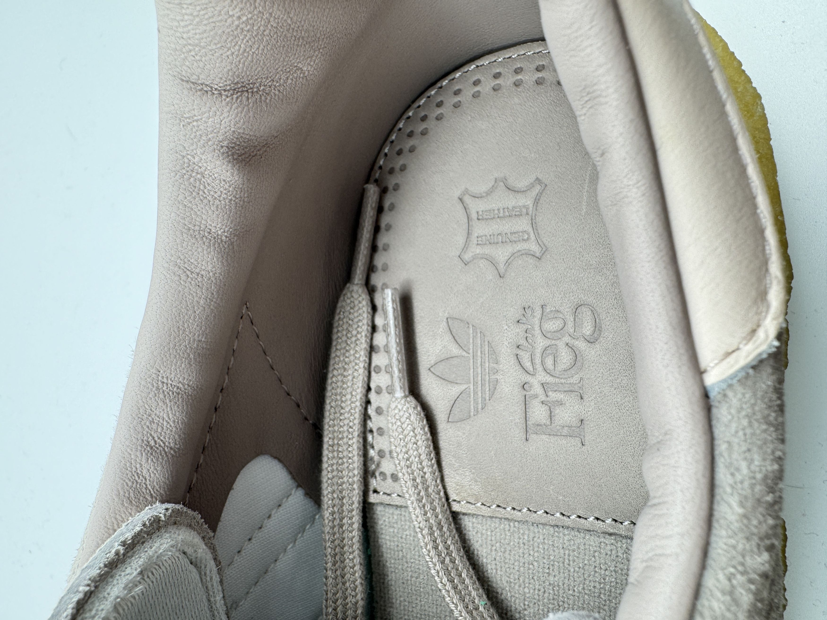 Adidas × Clarks × Kith Kith adidas Clarks 8th Street Gazelle Indoor Molecule Size US 9 / EU 42 - 8 Thumbnail