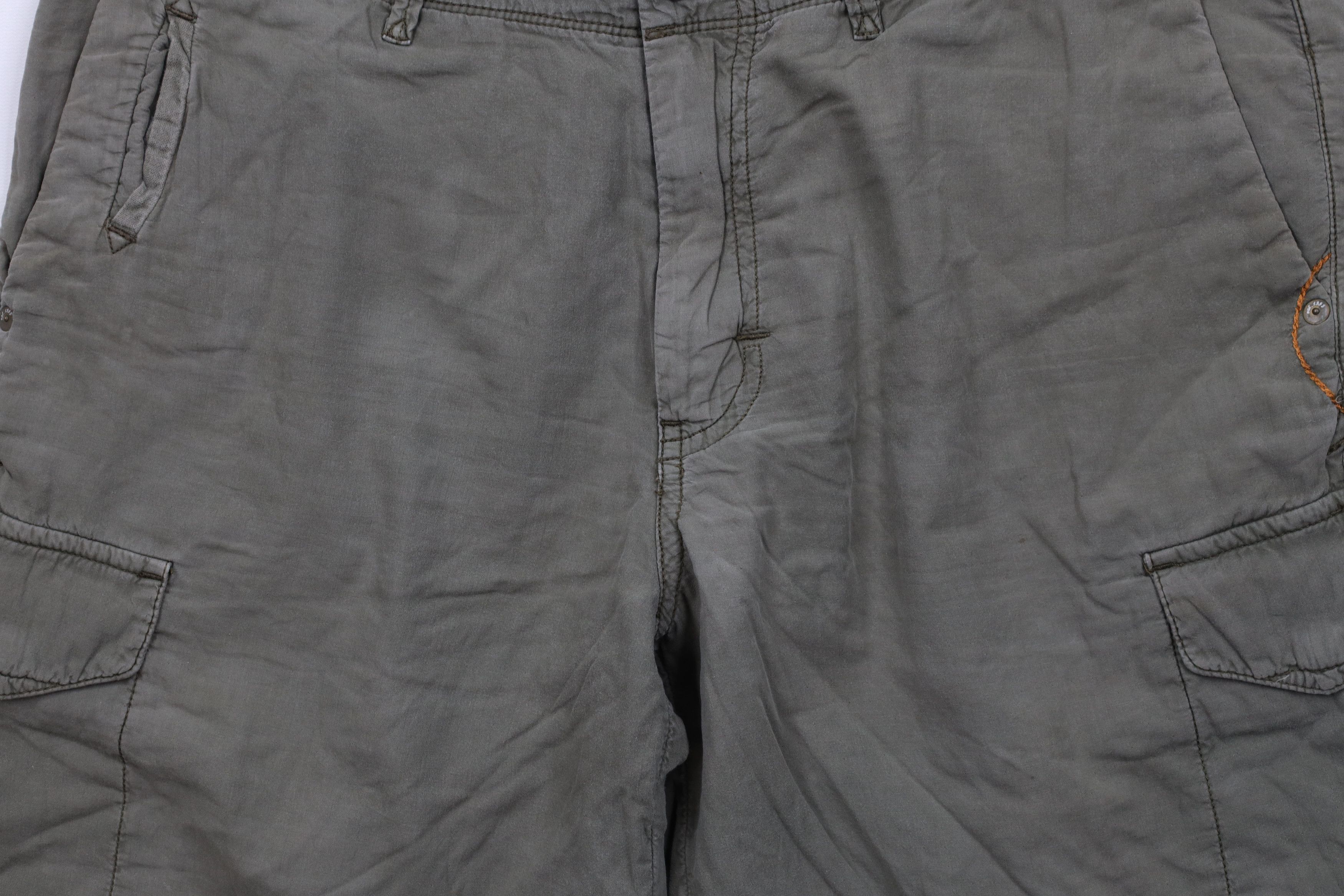 Tommy Bahama × Vintage Vintage Tommy Bahama Stonewash Above Knee Cargo Shorts Size US 33 - 3 Thumbnail