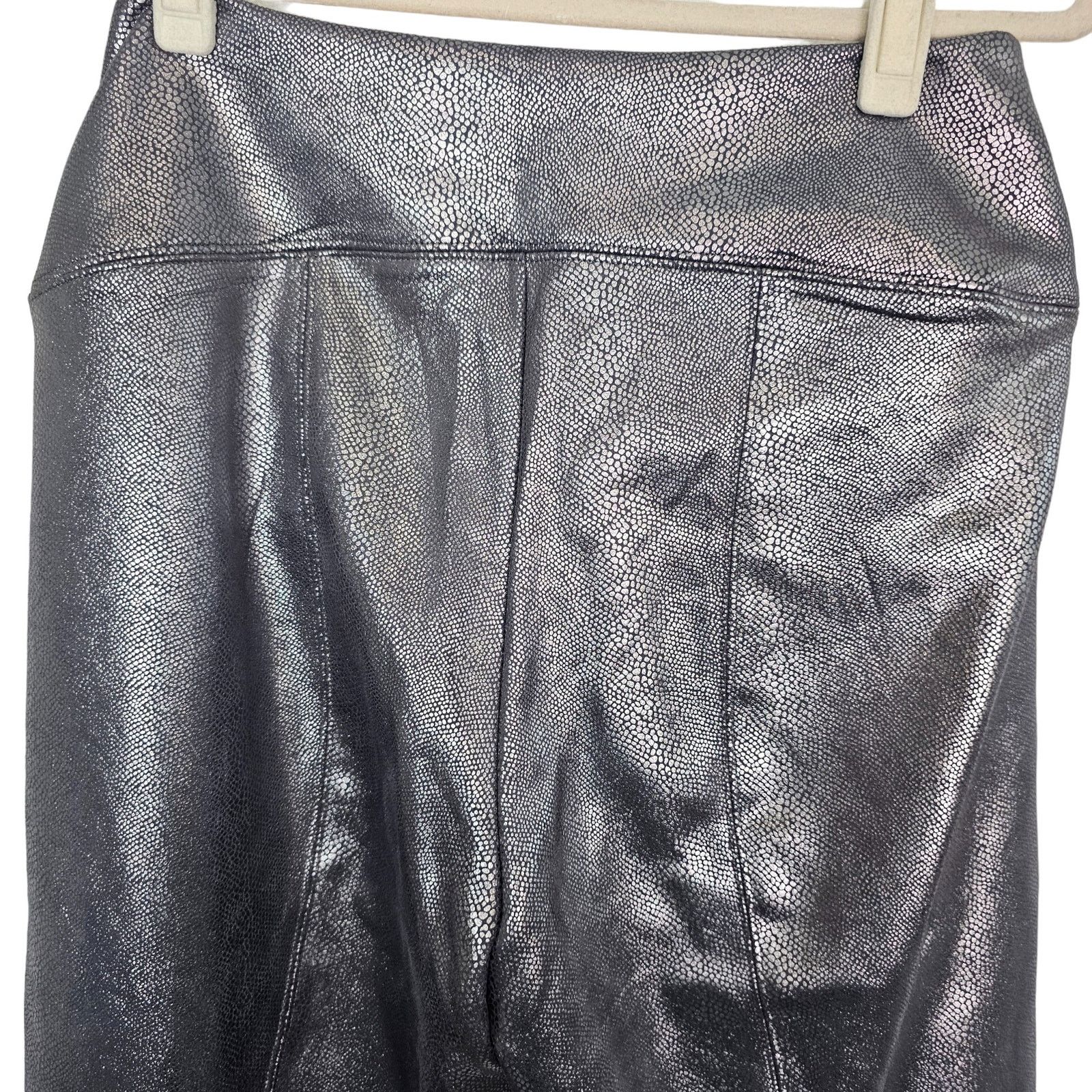 White House Black Market White House Black Market Runway Leggings Snake Foil Silver Size 36" / US 14 / IT 50 - 8 Thumbnail