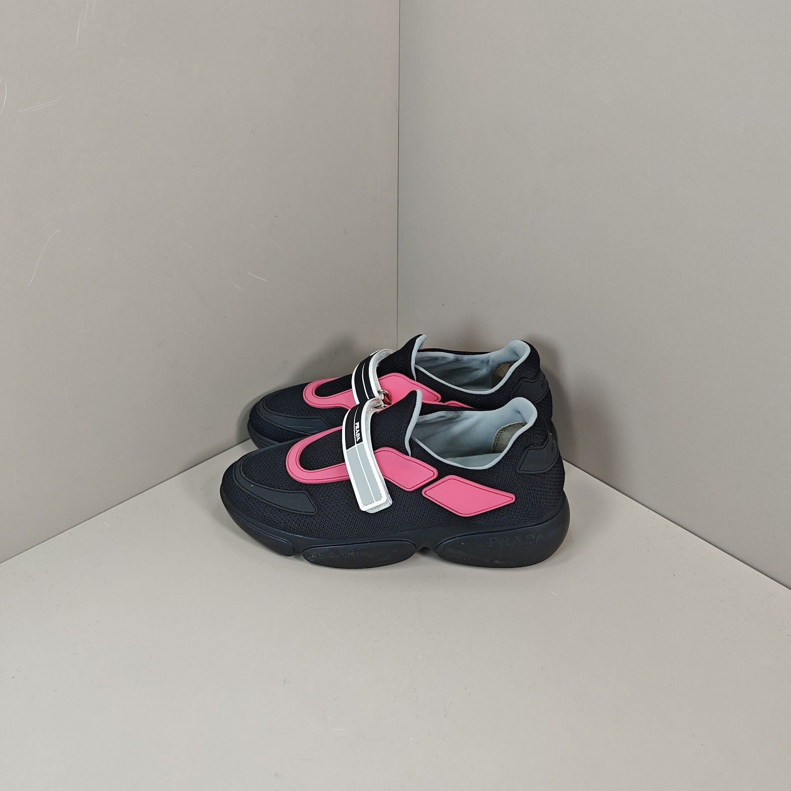 Prada Prada Pink Accent Low-Top Sneakers Size 35.5 Size US 5.5 / IT 35.5 - 1 Thumbnail