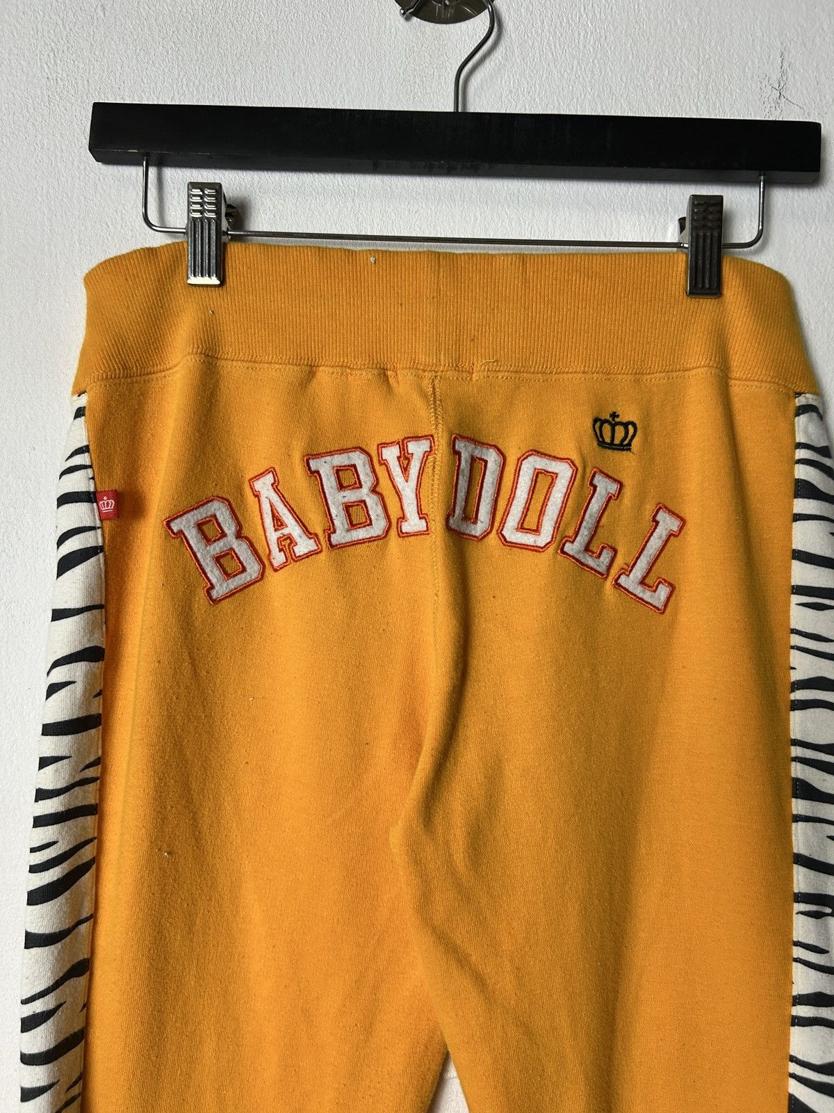 Japanese Brand Baby doll Y2k tiger stripe super flare jogger pants Size 28" / US 6 / IT 42 - 3 Thumbnail