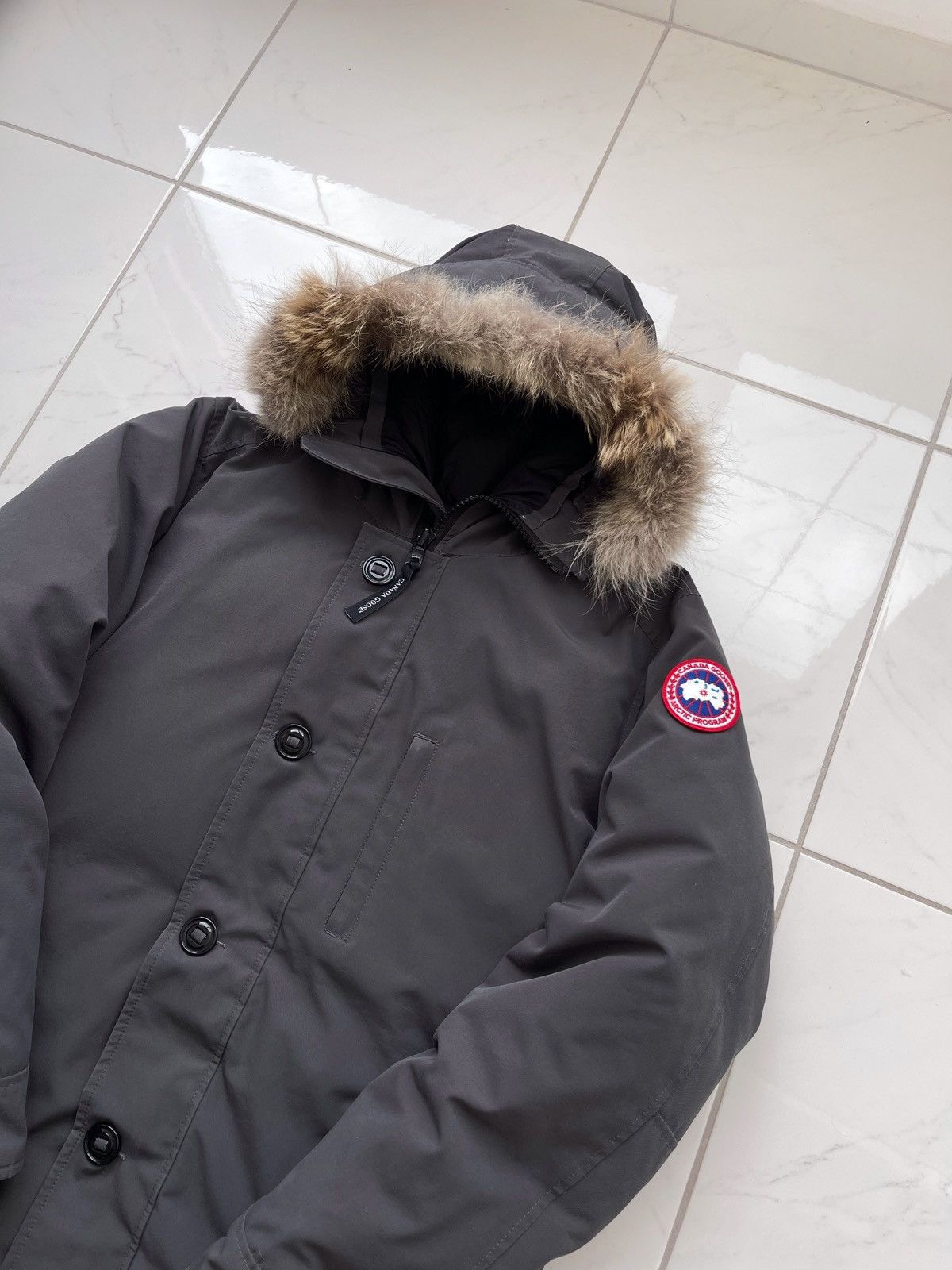 Canada Goose Canada Goose Chateau Parka Size US XL / EU 56 / 4 - 3 Thumbnail