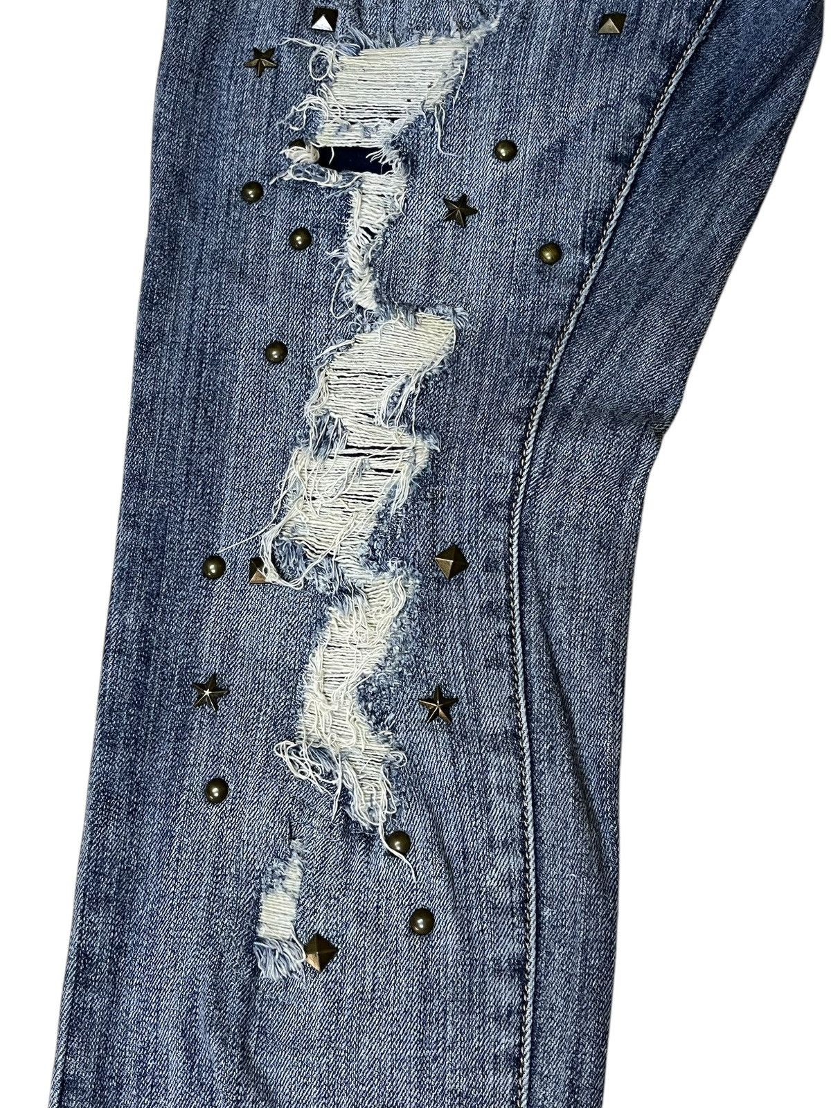 Japanese Brand SICK🔥TORRID FAL 2015 DISTRESSED WITH STUDDED STYLE JEANS Size US 35 - 5 Thumbnail