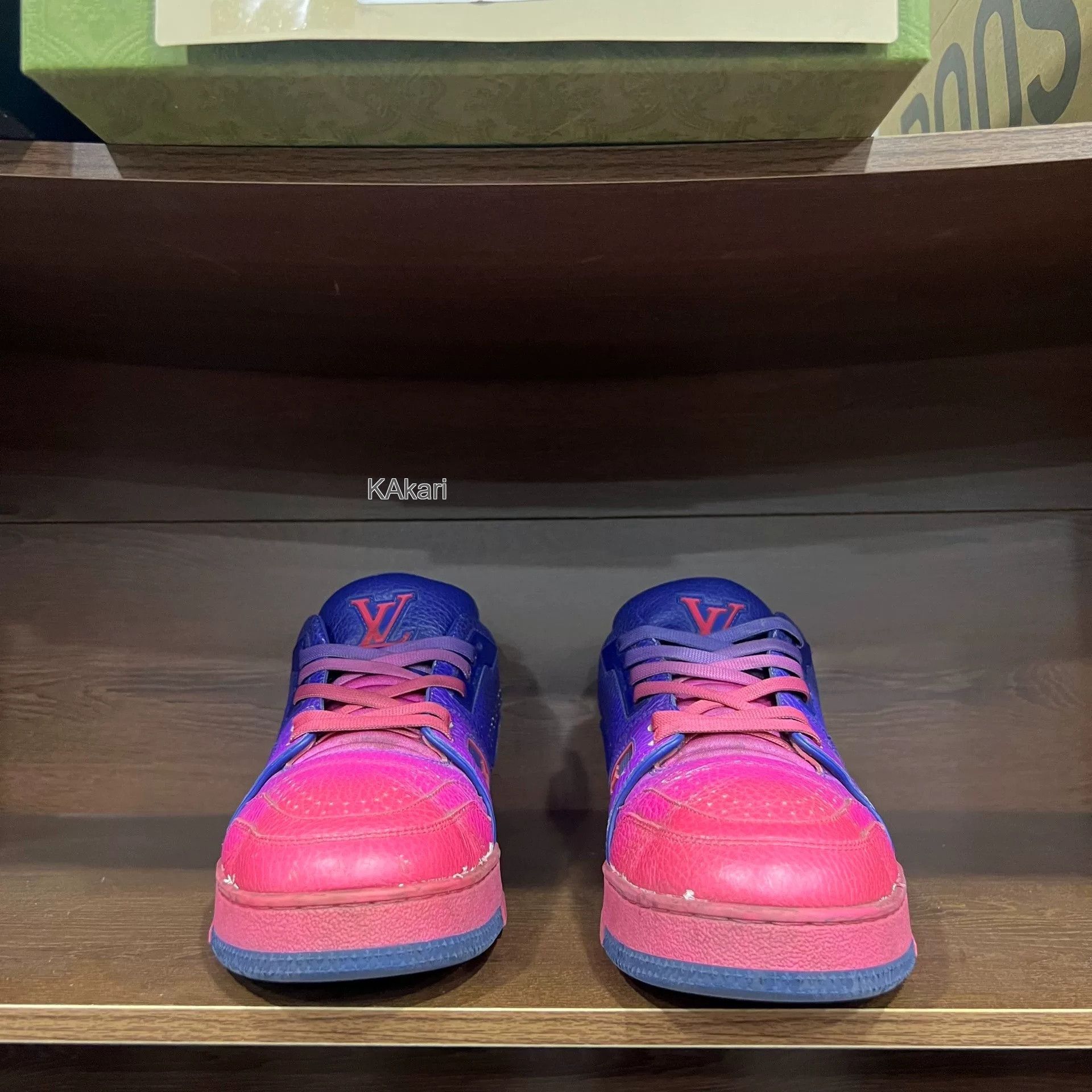 Louis Vuitton LV Trainer Gradient Pink Purple Size US 9 / EU 42 - 2 Thumbnail