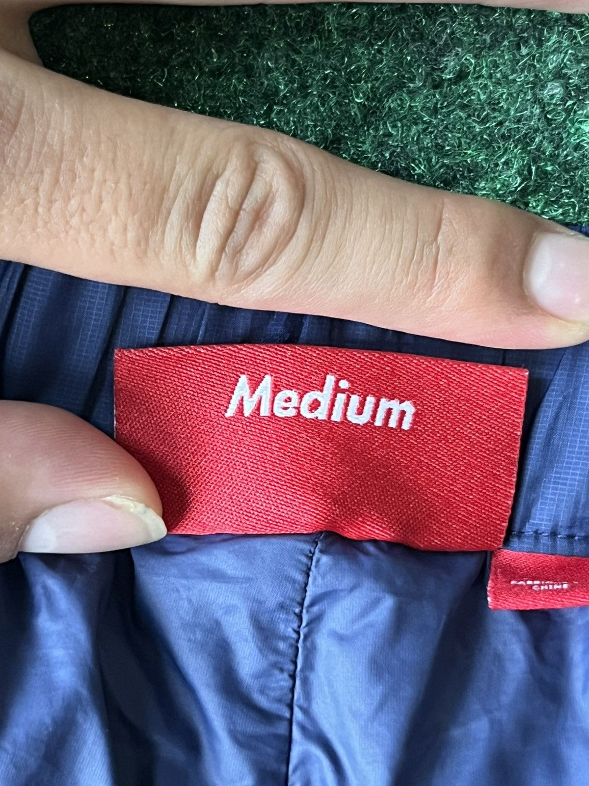 Supreme USED SUPREME MICRO DOWN SET PUFFER AND PANTS “NAVY” SIZE L&M Size US L / EU 52-54 / 3 - 22 Thumbnail