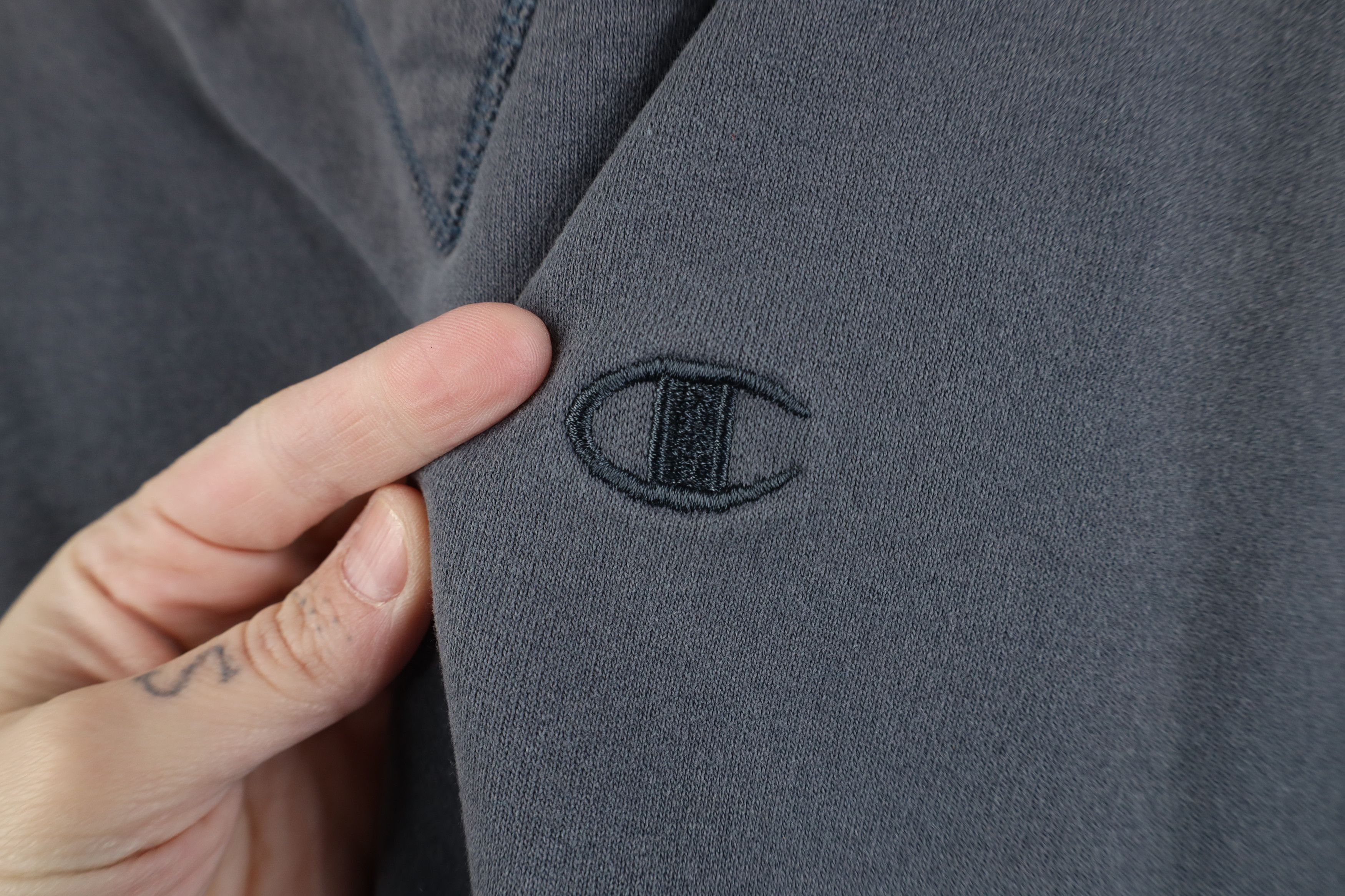 Champion Vintage 90s Champion Crewneck Sweatshirt Steel Blue Size US L / EU 52-54 / 3 - 5 Thumbnail