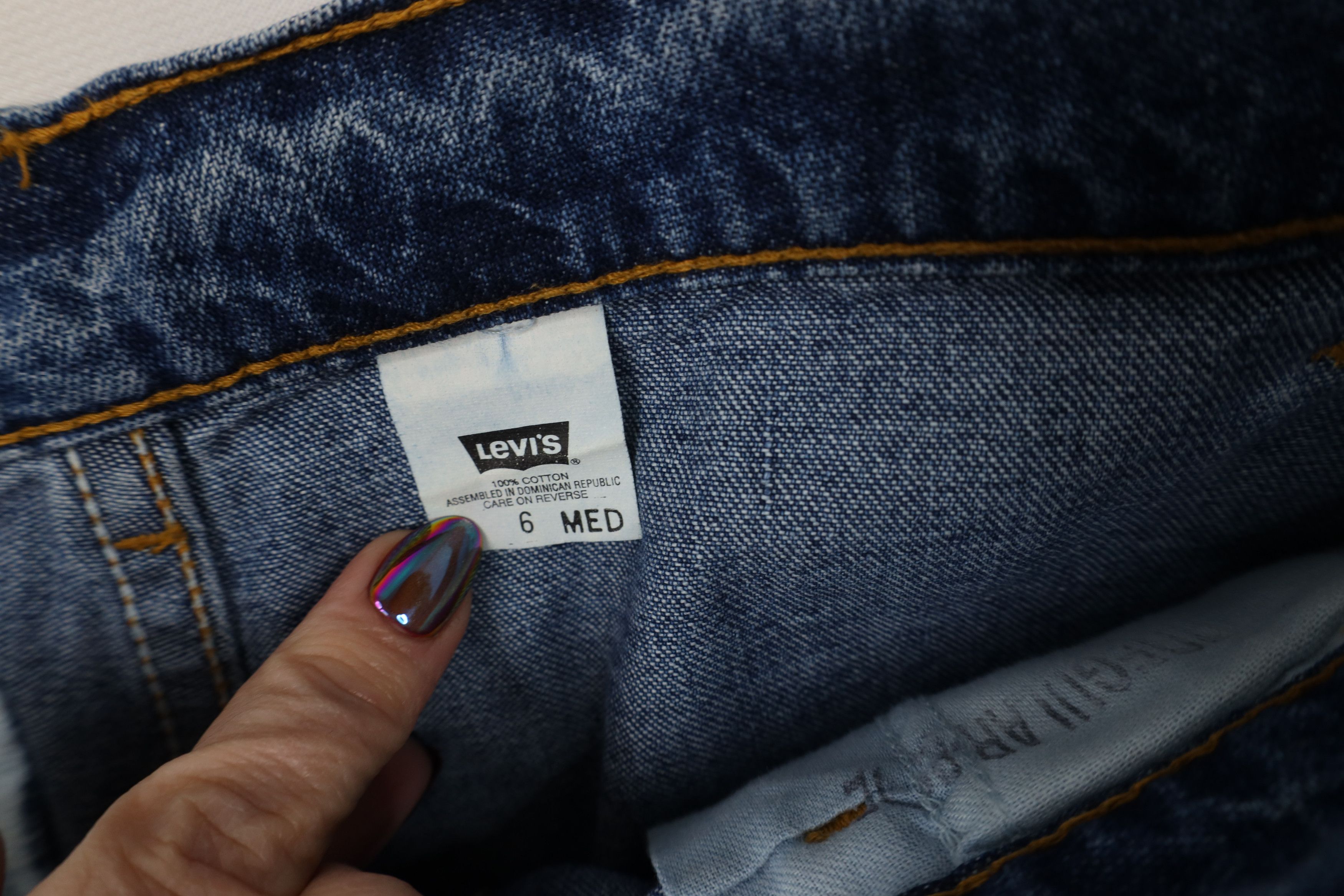 Levi's Vintage 90s Levis Flared Wide Leg Denim Jeans Blue Cotton Size 28" / US 6 / IT 42 - 6 Thumbnail