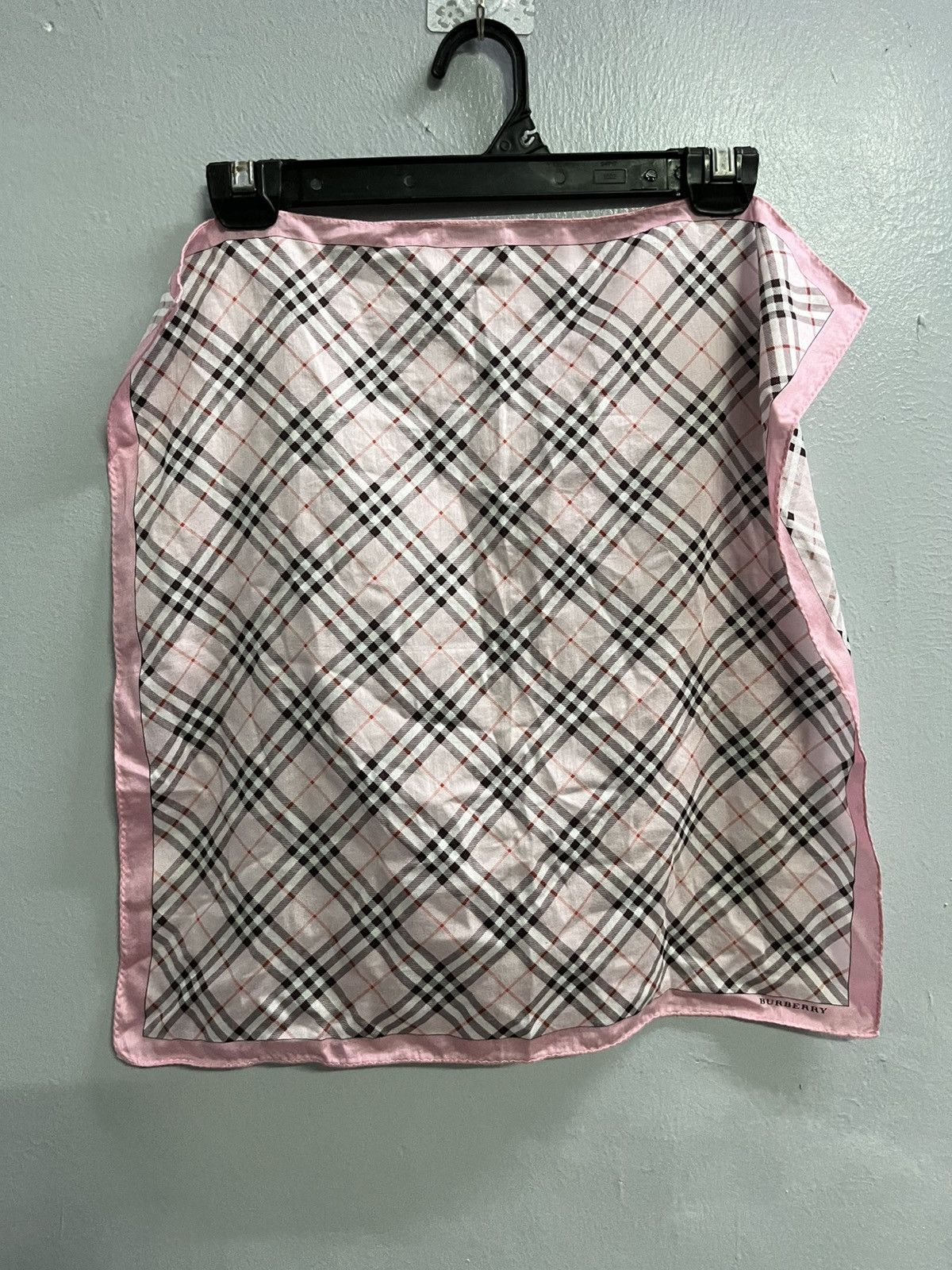 Burberry Burberry Handkerchief Neckerchief Bandana H224 Size ONE SIZE - 2 Thumbnail
