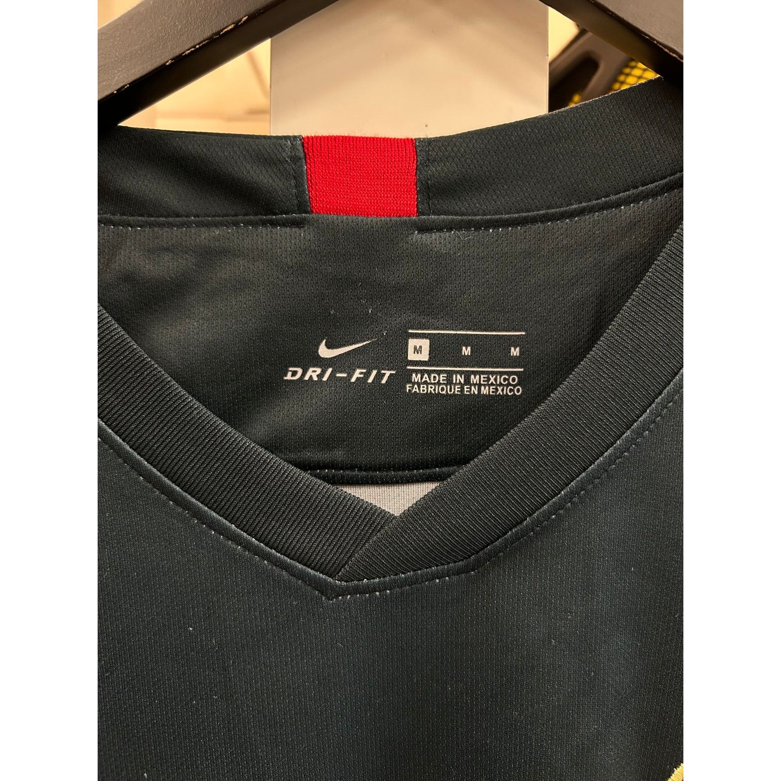 Club América 2019–2020 away kit Soccer Jersey size Medium M