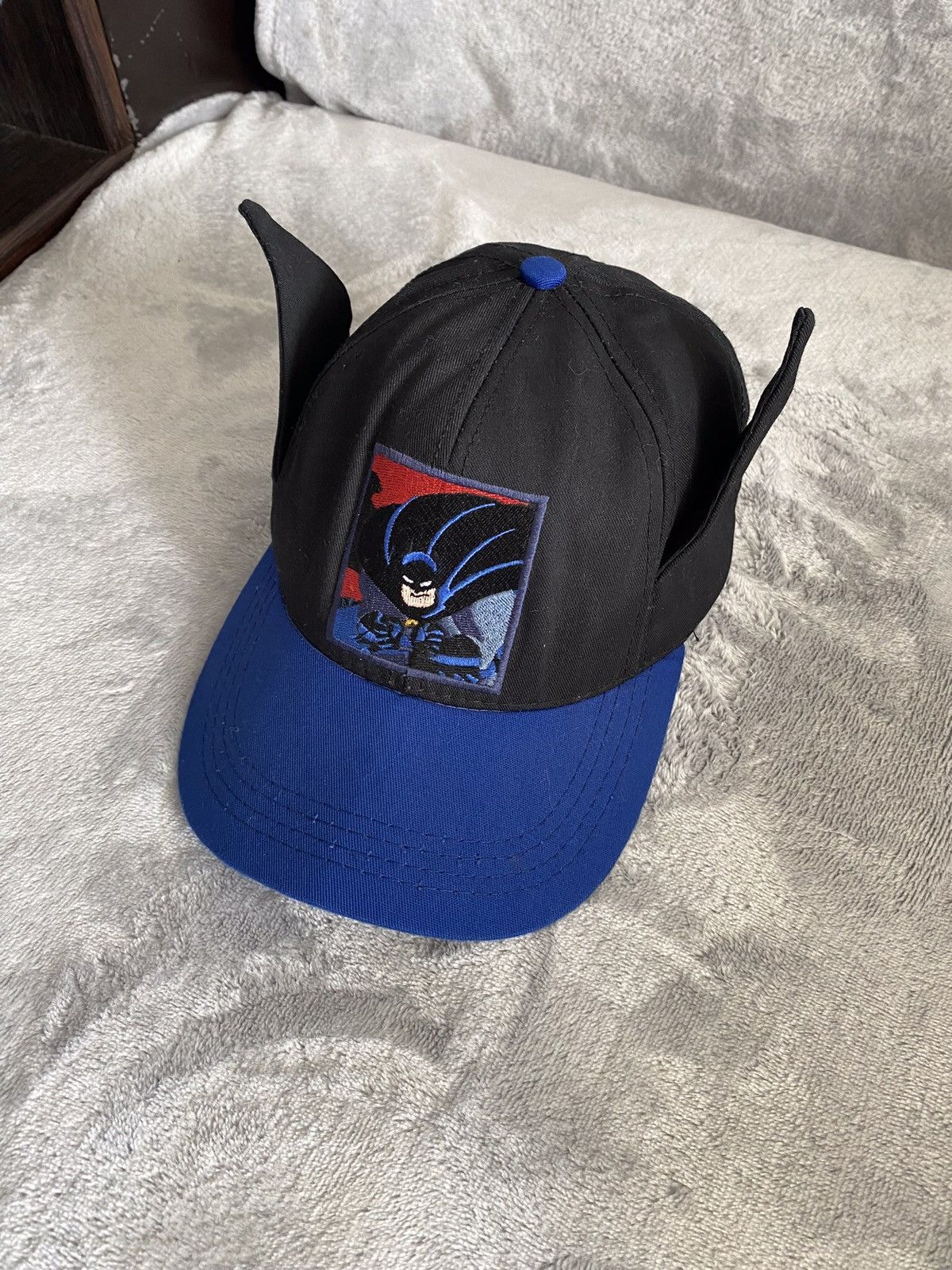 DC Comics × Vintage Vintage Batman Black Cap DC 90s Size ONE SIZE - 1 Thumbnail