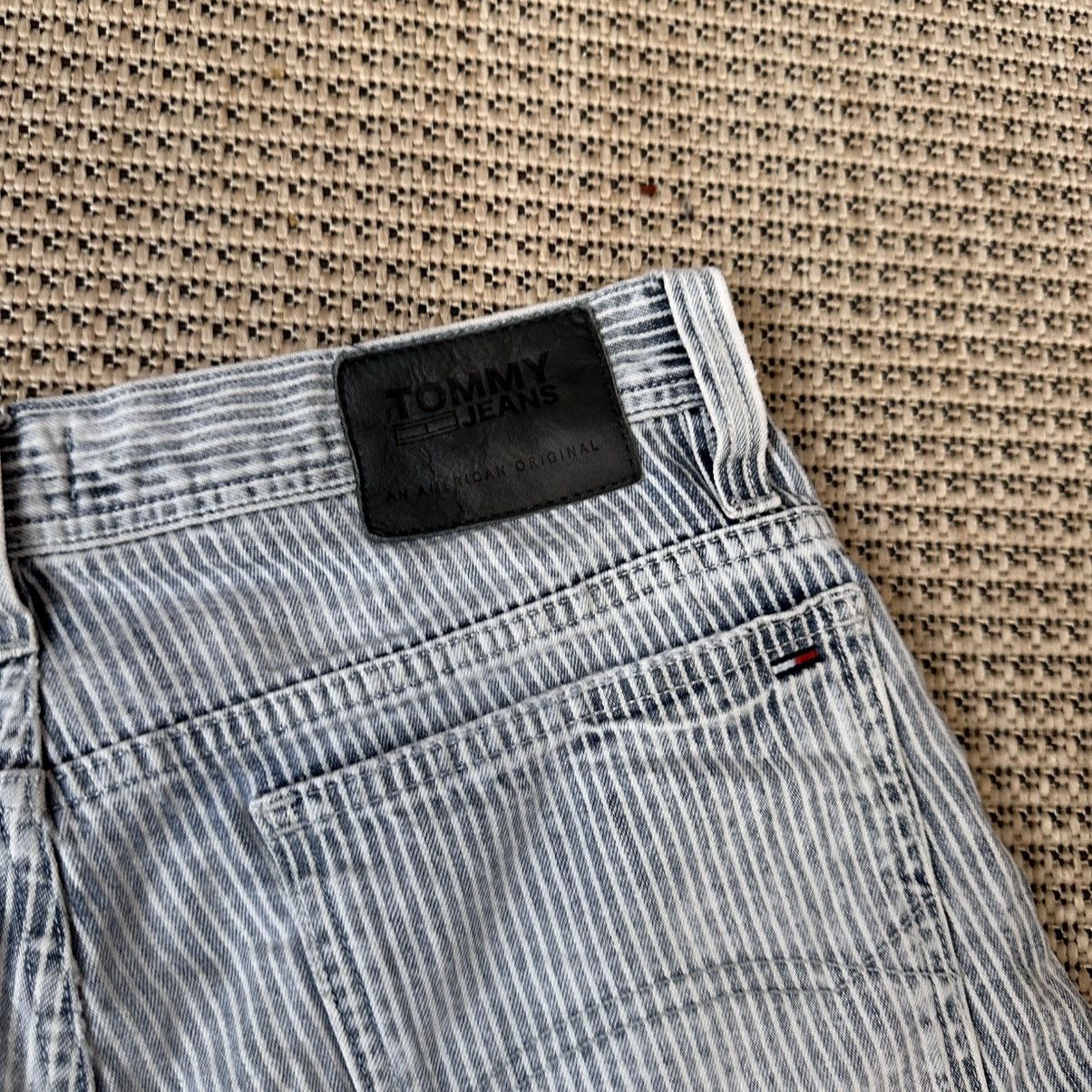 Tommy Hilfiger Tommy Hilfiger Casual Shorts Size US 32 / EU 48 - 2 Thumbnail