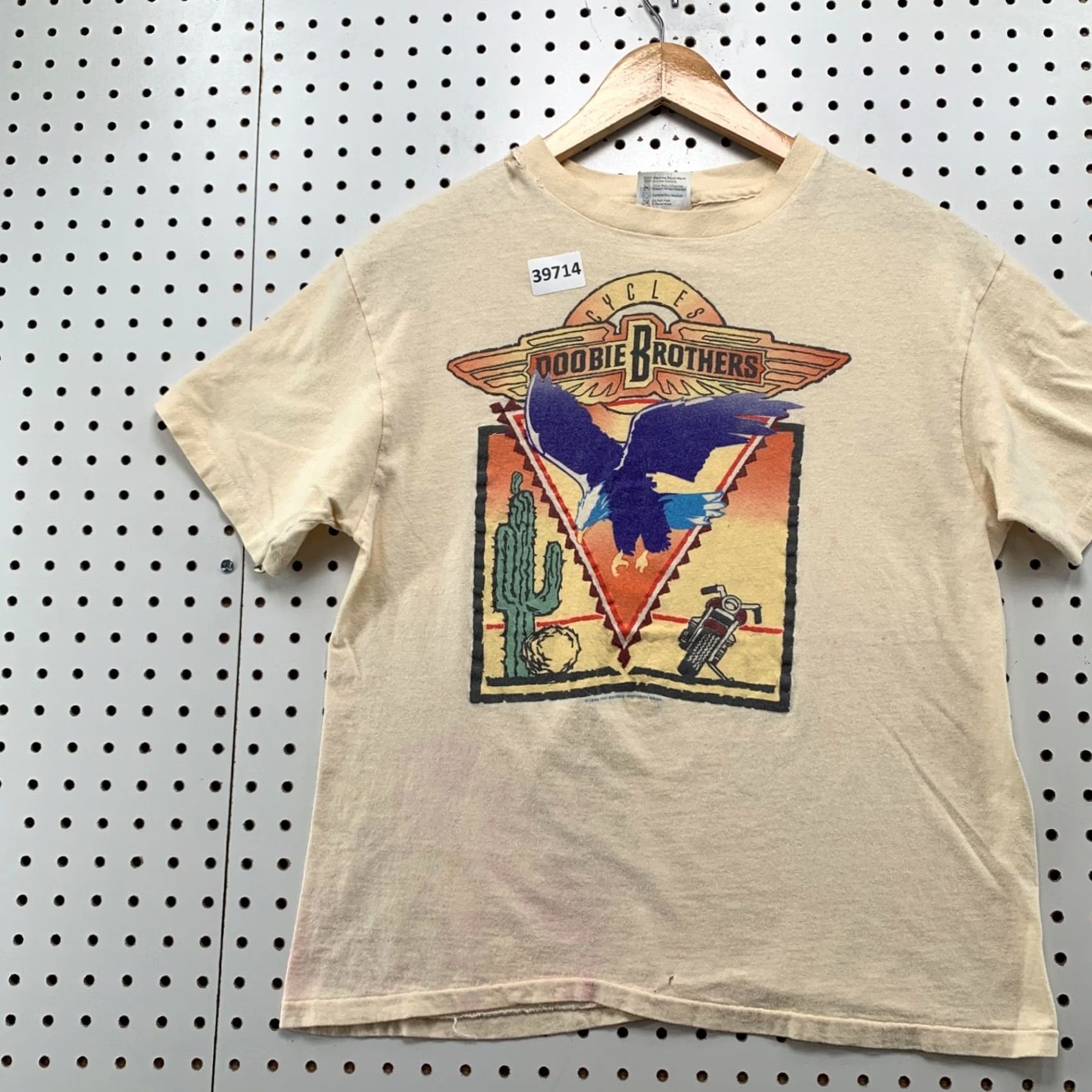 Vintage Vintage 80s Doobie Brothers Band Tee Shirt Mens L Fits Small Beige Eagle 18.5x22.5 Size US S / EU 44-46 / 1 - 3 Thumbnail