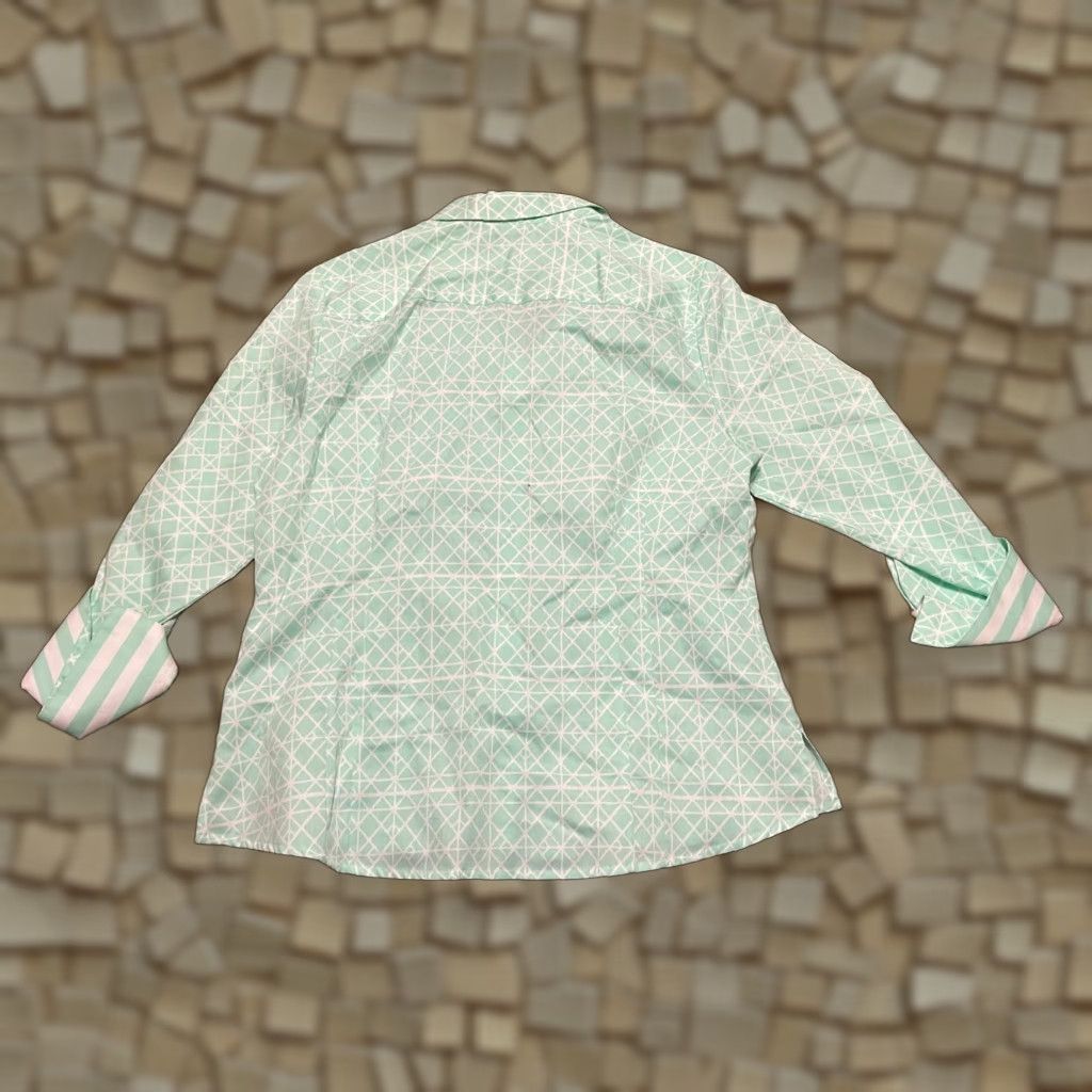 Vintage Foxcroft Shirt Women's 10P Petite Green White Button Up 3/4 Sleeve Casual Modern Womens Size L / US 10 / IT 46 - 1 Thumbnail