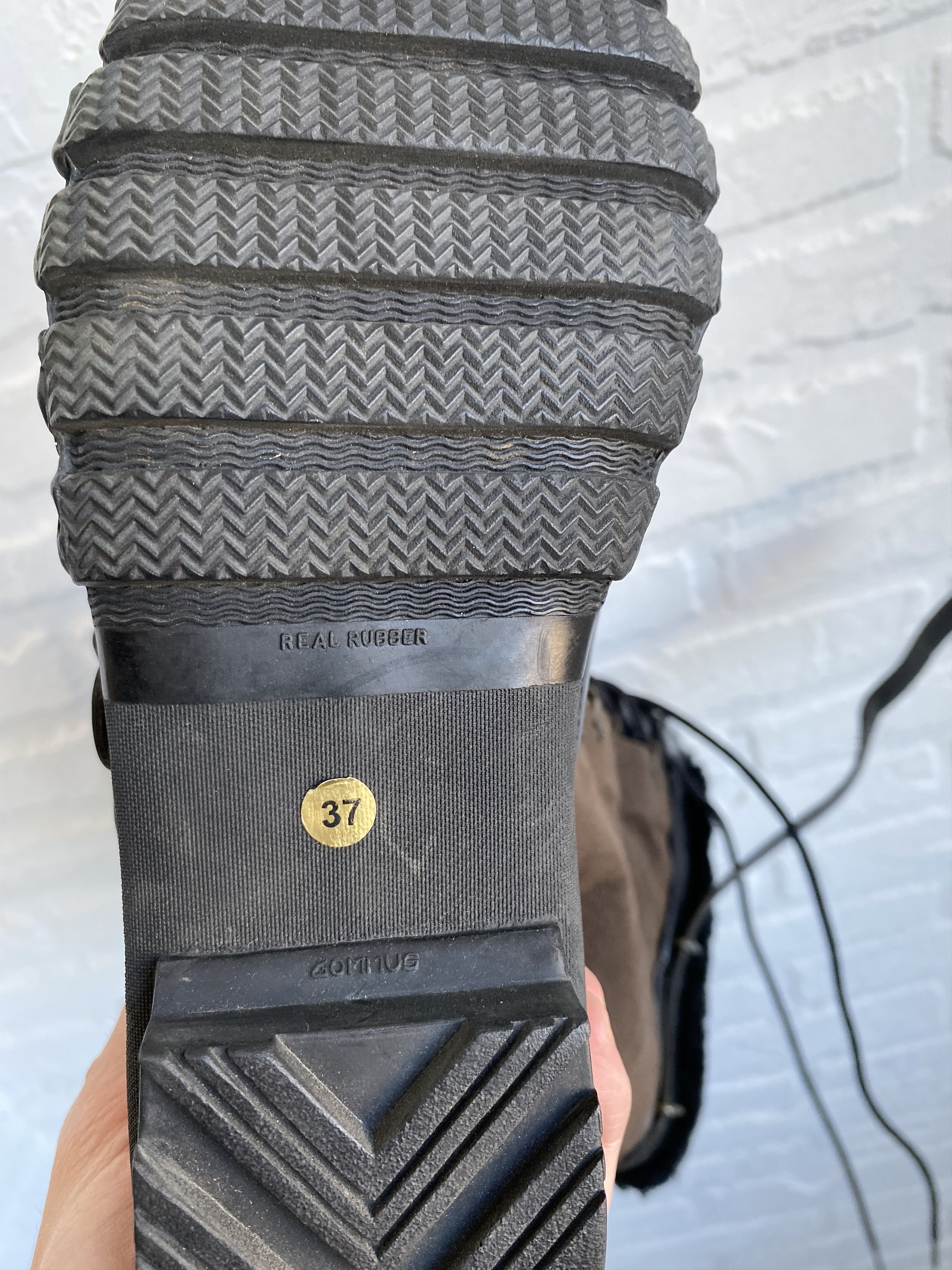 Burberry Burberry Mega check Lace Up Fur boots Size US 7 / IT 37 - 11 Thumbnail