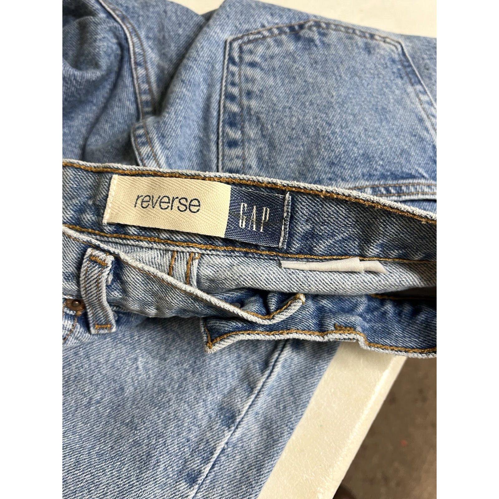 Gap VINTAGE Gap Jeans Womens 10 Regular Reverse Fit Mom Light Wash Denim 90s Size 32" / US 10 / IT 46 - 5 Thumbnail