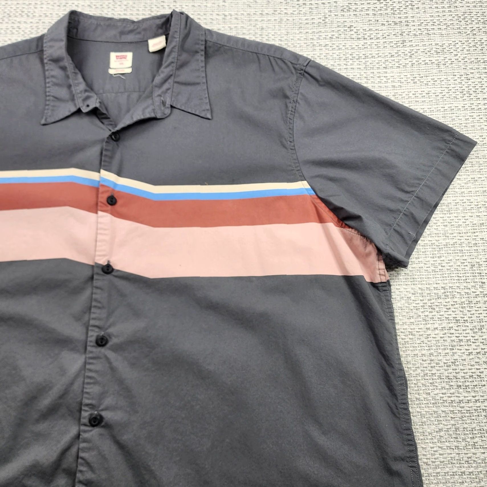 Levi's Levi's Shirt Mens 2XL Gray Relaxed Short Sleeve Button Up Chest Stripe Casual Size US XXL / EU 58 / 5 - 2 Thumbnail