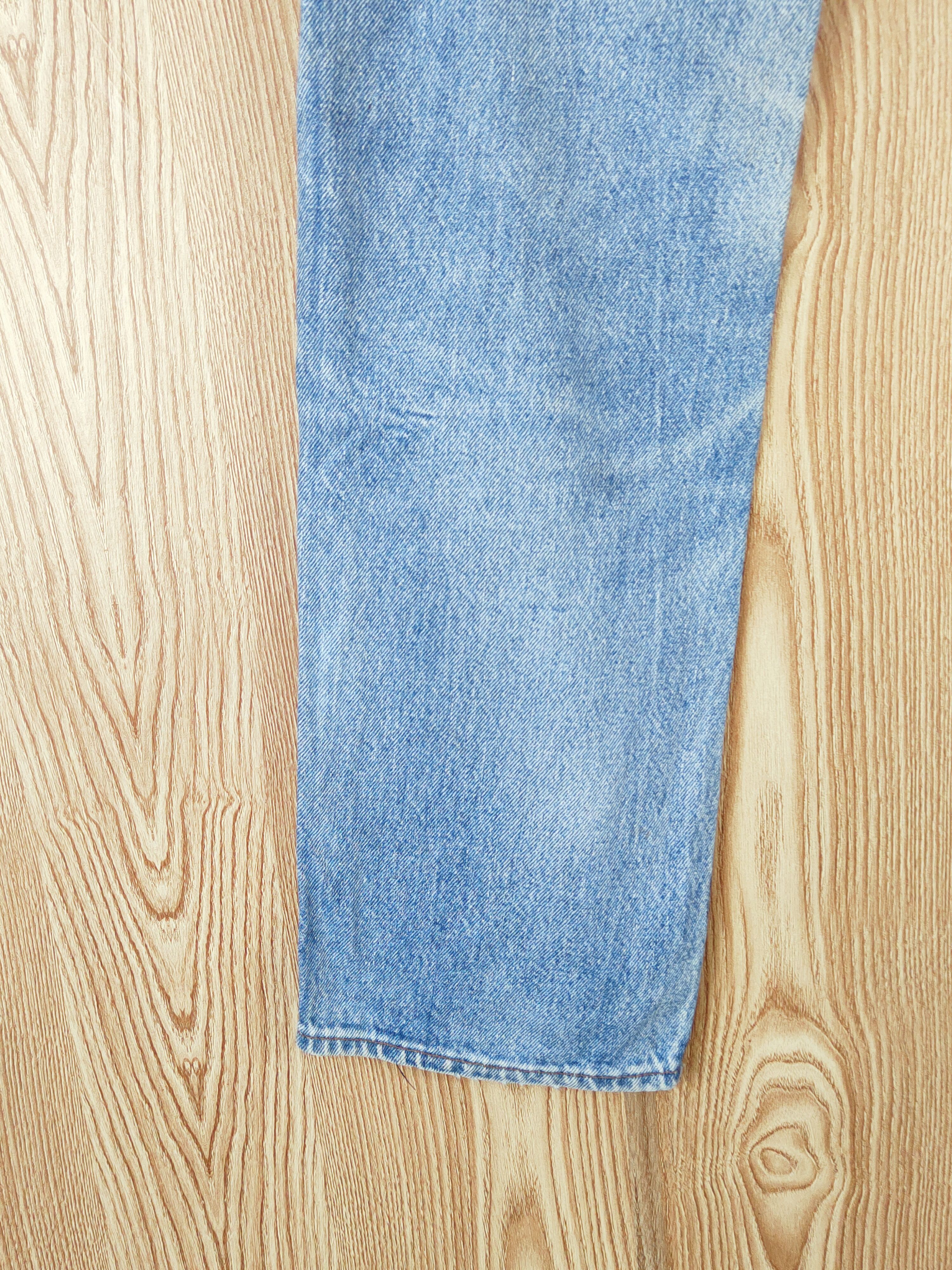 Japanese Brand Levi's Blue Distressed Ripped denim Jeans #W803 Size US 26 / EU 42 - 10 Thumbnail