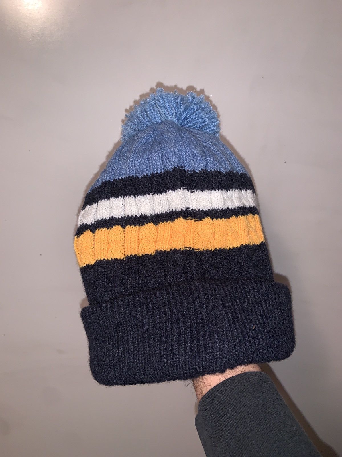 Other Los Angeles Chargers Beanie Size ONE SIZE - 2 Thumbnail