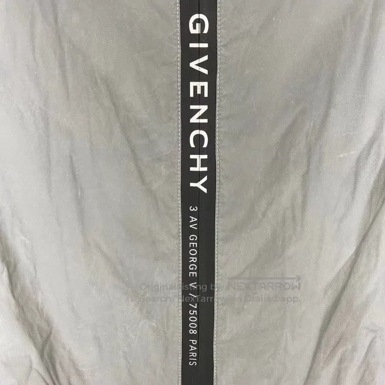 Givenchy Givenchy 3M Reflective Placket Letter Long Windbreaker Size US S / EU 44-46 / 1 - 5 Thumbnail