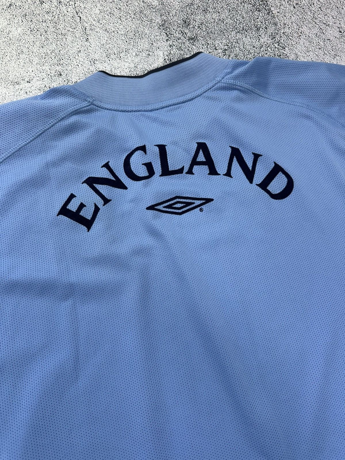 Umbro Vintage Umbro England 90s Jersey Washed Style Size US XL / EU 56 / 4 - 11 Thumbnail