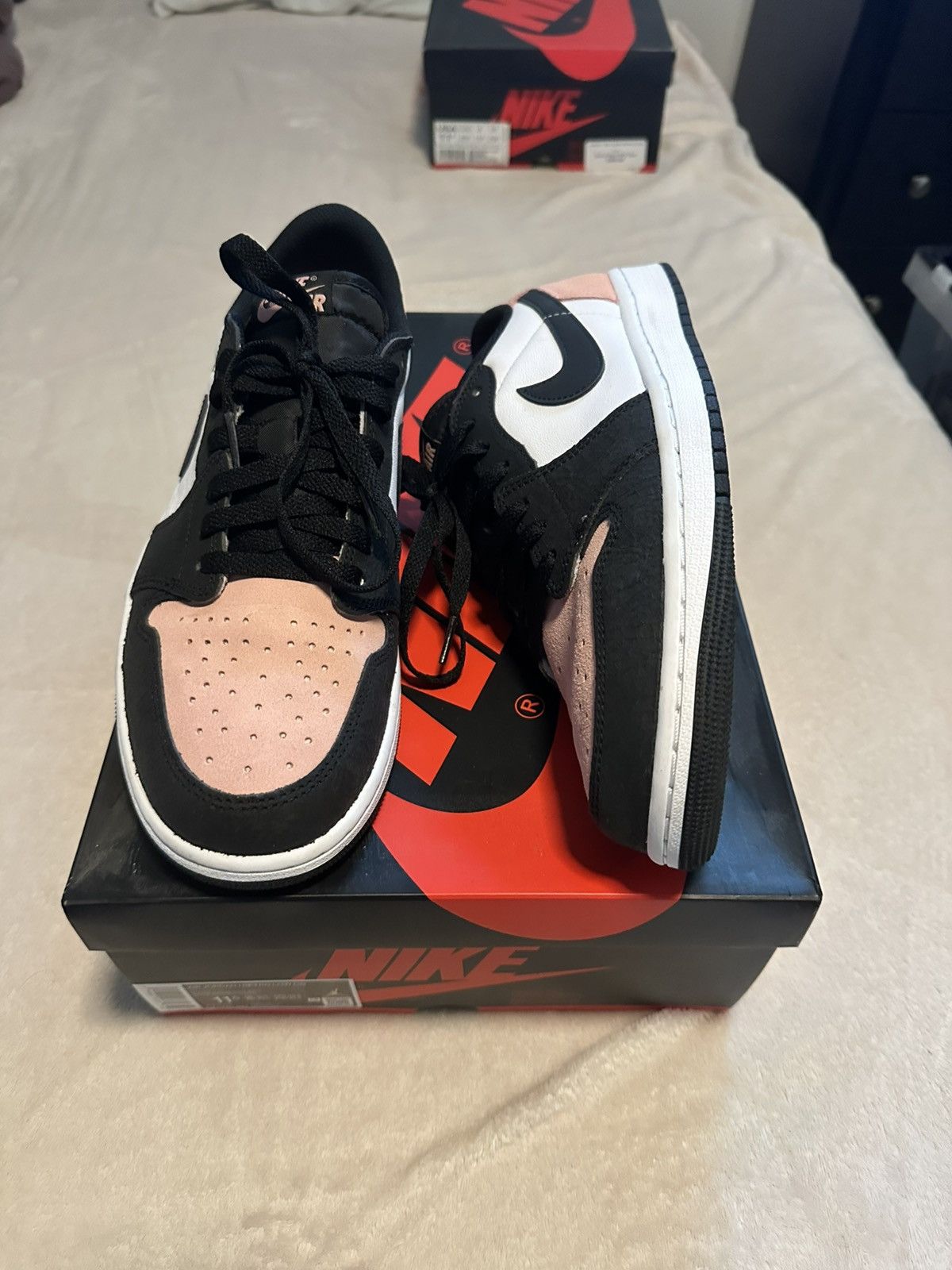 Air Jordan 1 Low OG Retro “Bleached Coral”