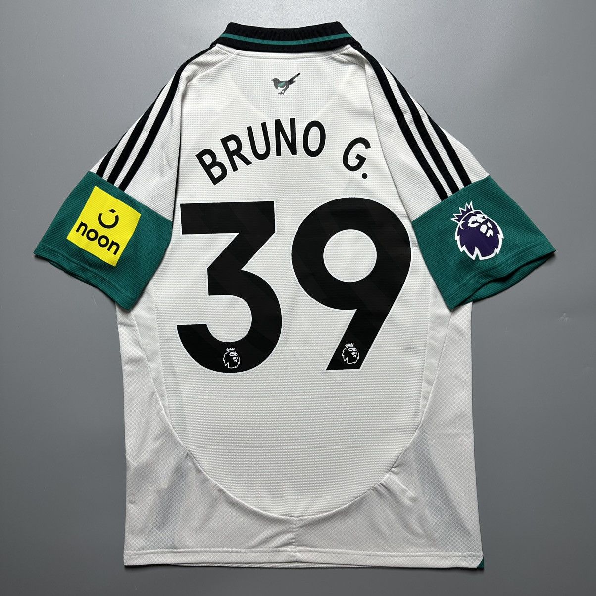 Adidas NEWCASTLE ADIDAS 2024/2025 FOOTBALL THIRD JERSEY #39 BRUNO G Size US M / EU 48-50 / 2 - 1 Thumbnail