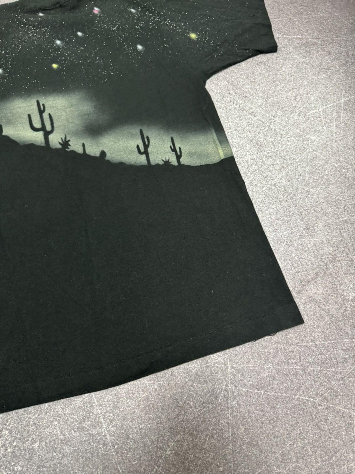 Vintage Vintage Space Cowboy Moon Over Print T Shirt Graphic Print Size US L / EU 52-54 / 3 - 14 Thumbnail