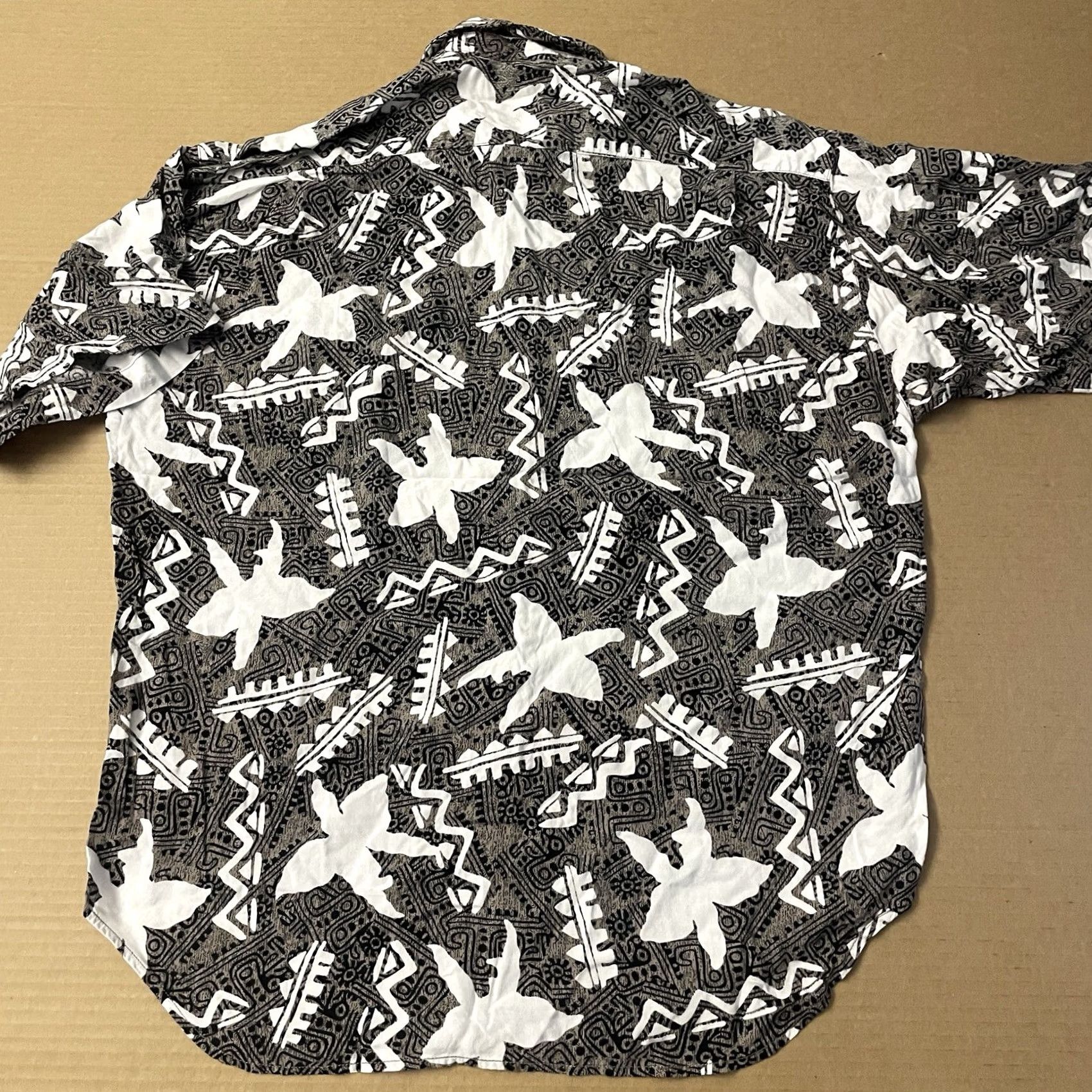 Guess GUESS Georges Marciano Camp Shirt Adult Large Brown Button Down Hawaiian Mens Shirts Size US L / EU 52-54 / 3 - 6 Thumbnail