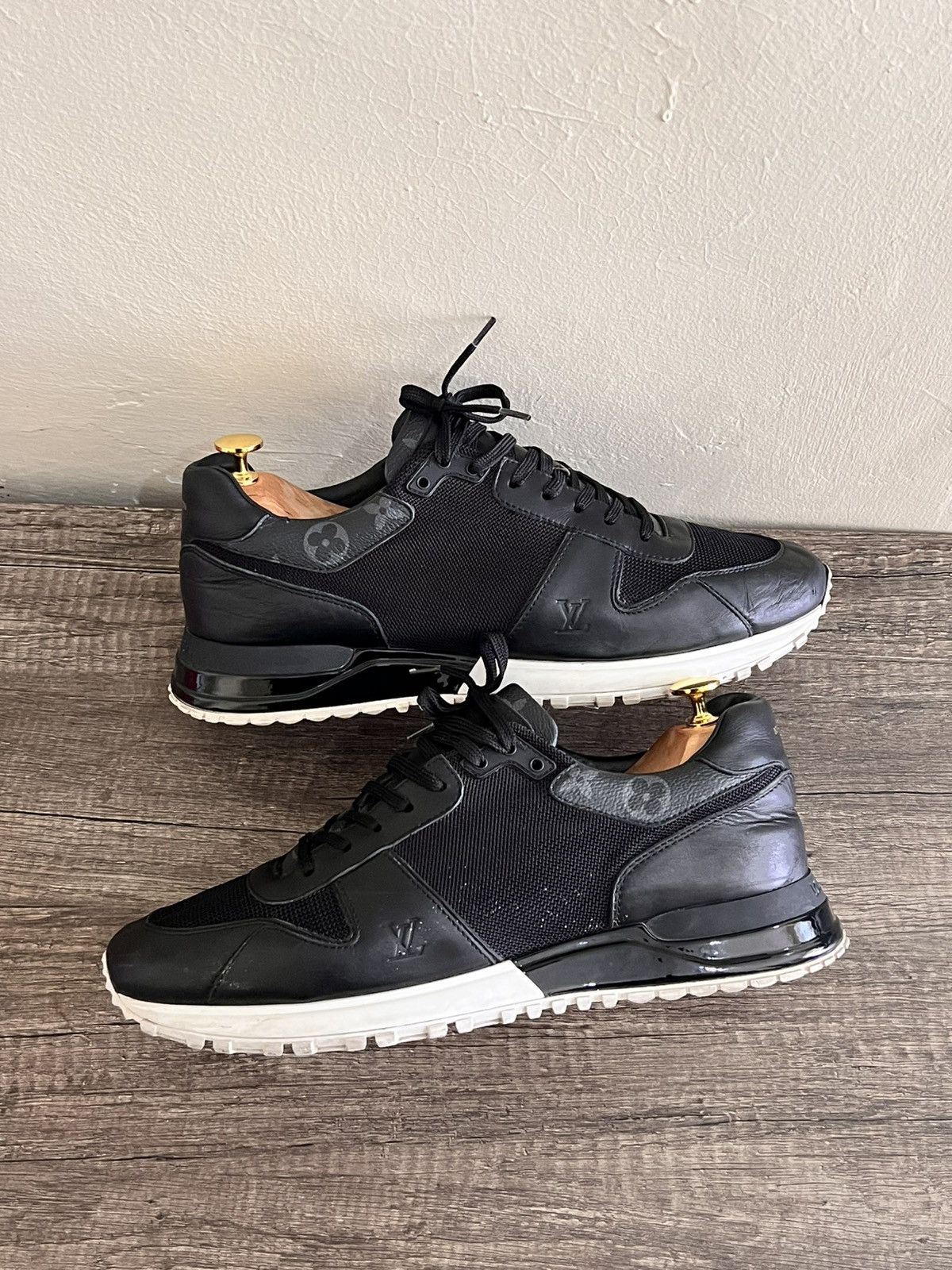 Louis Vuitton Run Away Sneakers - Black / White Size US 10.5 / EU 43-44 - 9 Thumbnail