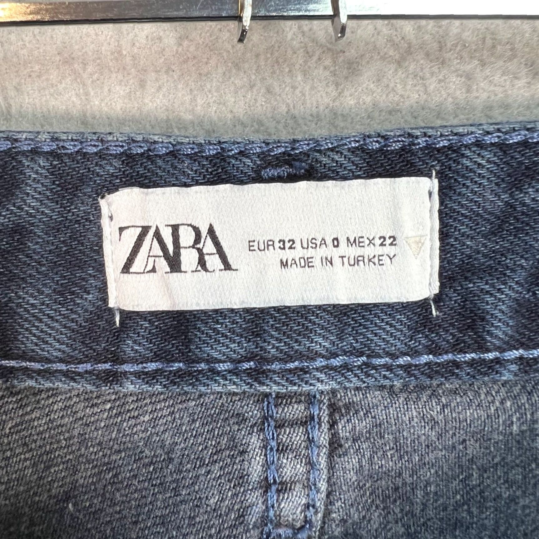 Zara Zara Womens High-Waist Straight Leg Jeans Size 0 Blue Denim 90s Size 25" / US 0 / IT 36 - 3 Thumbnail